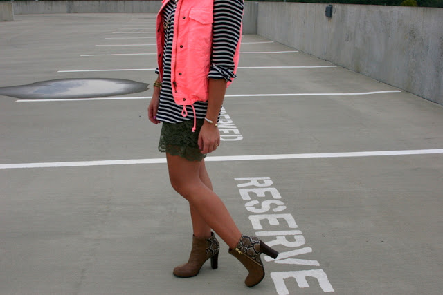 {traffic, right this way}