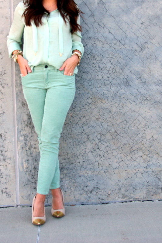 {monochromatic mint} - Glitter & Gingham