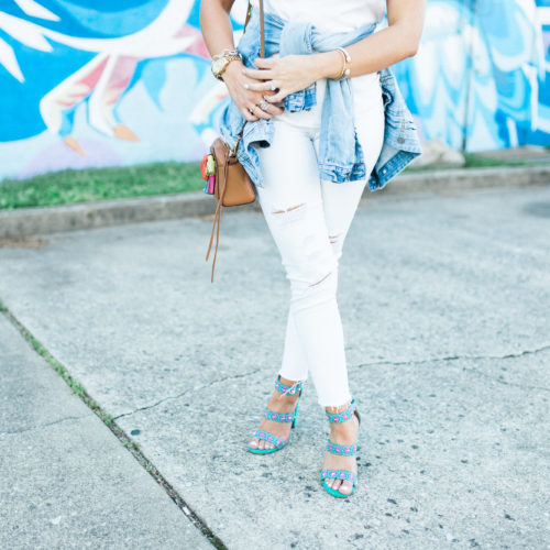 All White Outfit via Glitter & Gingham / 5 Sales you need to shop & a $1,000 Nordstrom Giveaway