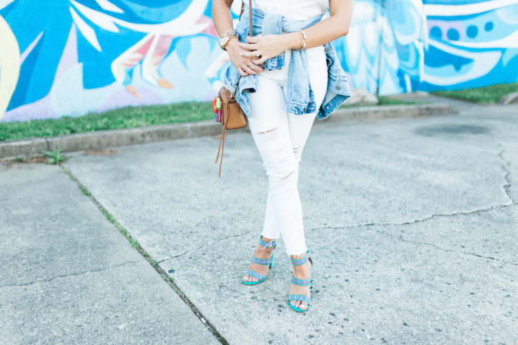 All White Outfit via Glitter & Gingham / 5 Sales you need to shop & a $1,000 Nordstrom Giveaway