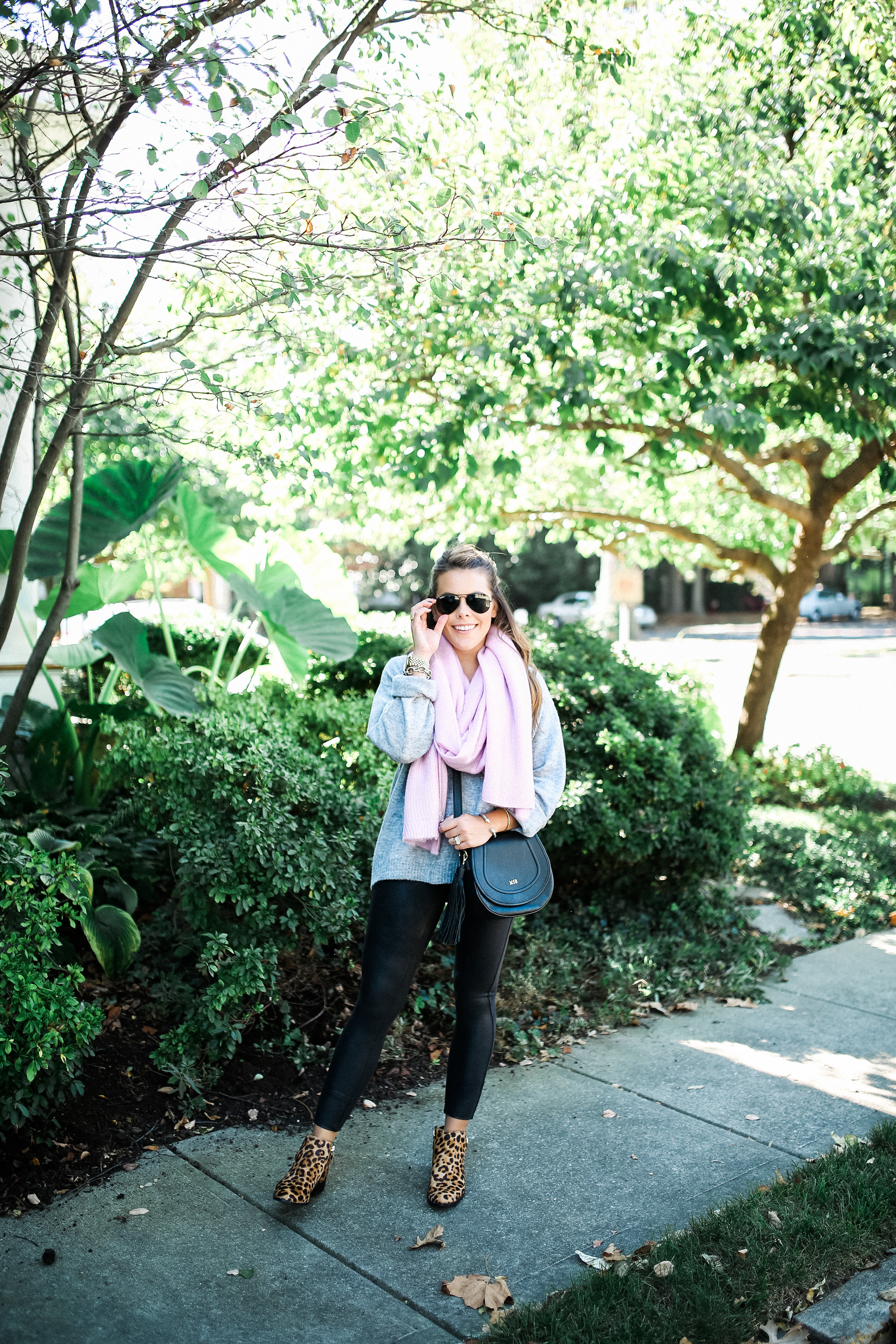 Casual Fall Outfit Idea / Leopard Booties 