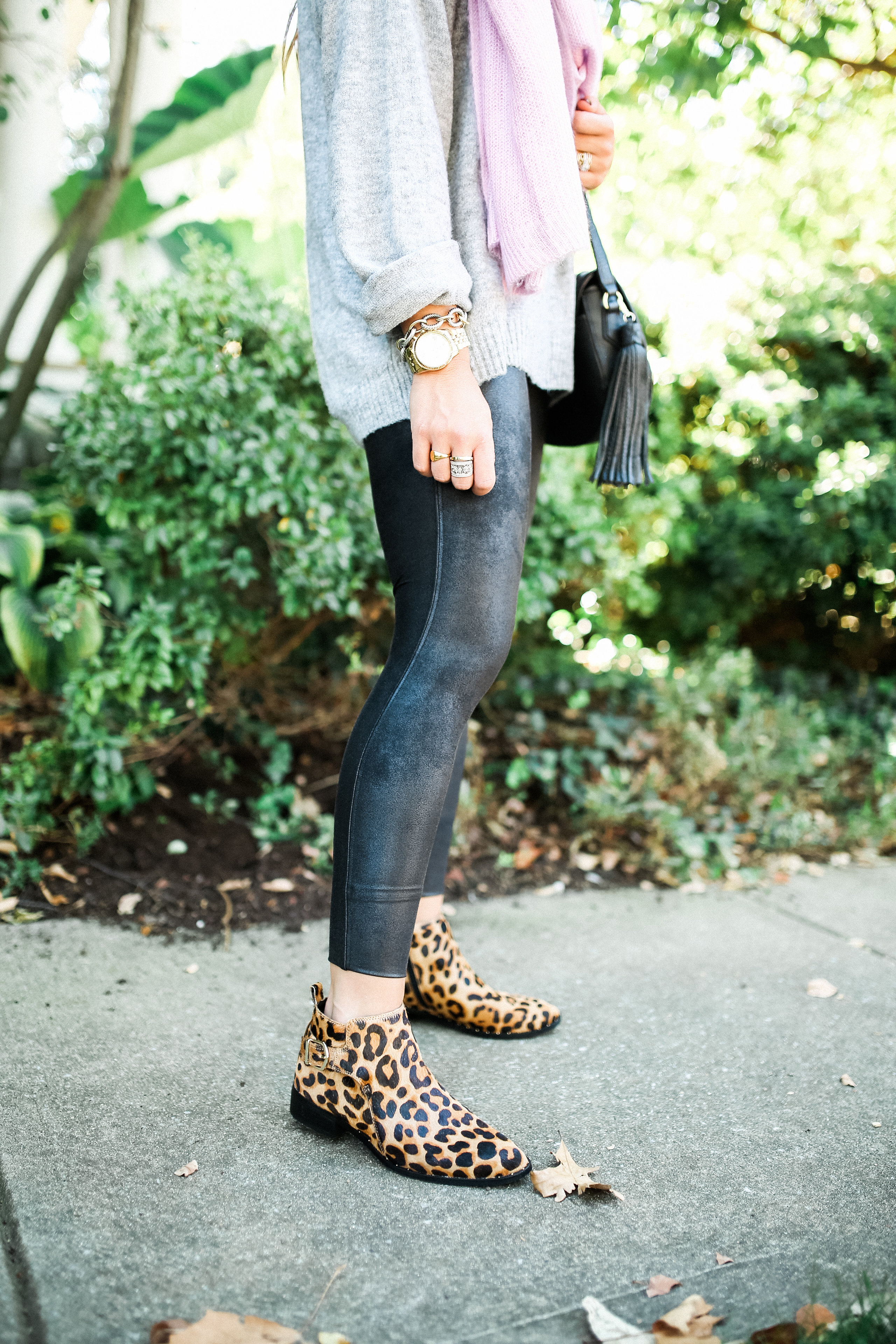 Casual Fall Outfit Idea / Leopard Booties 