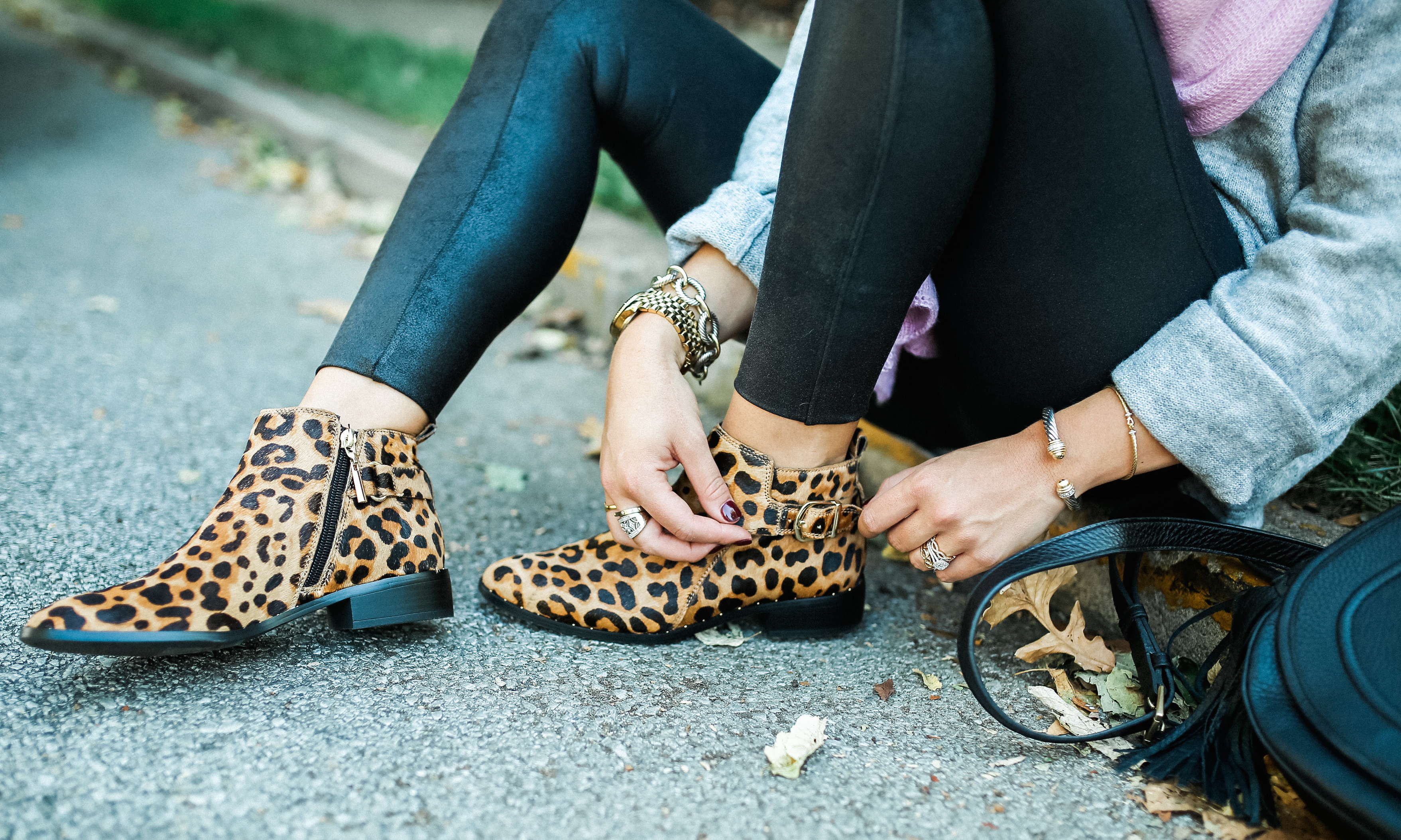 Casual Fall Outfit Idea / Leopard Booties 