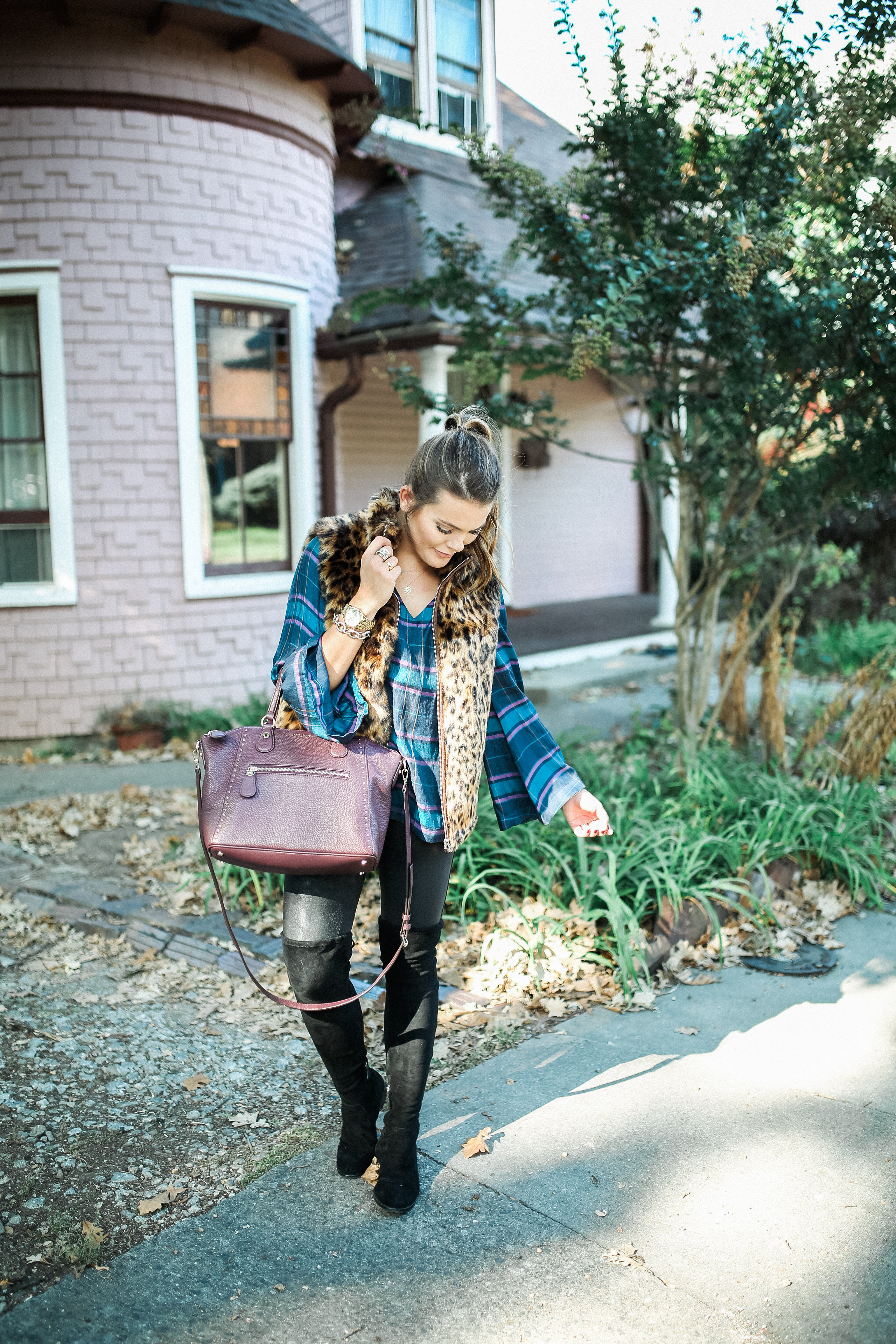 Fall Outfit Inspiration / Leopard Vest 