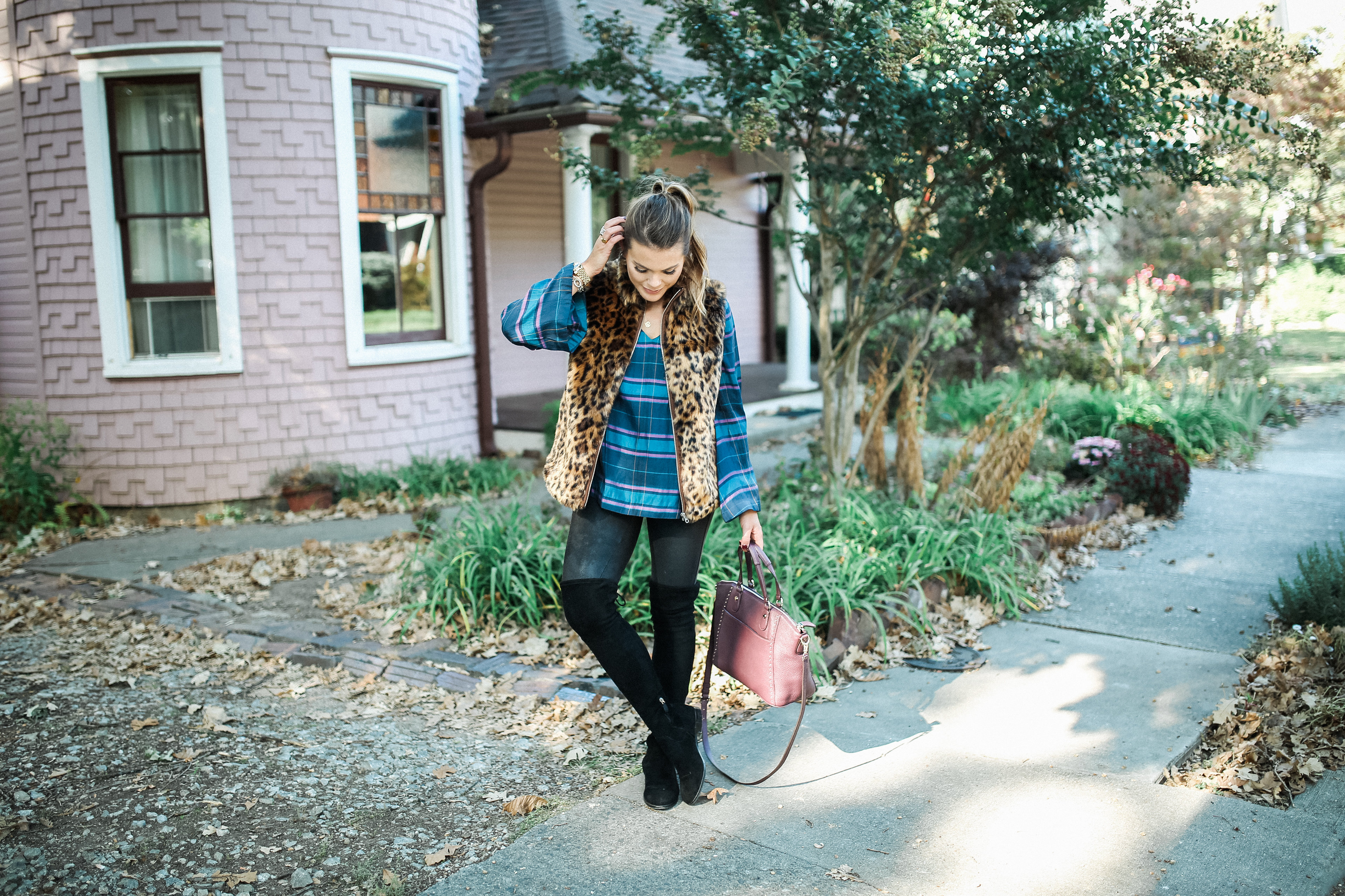 Fall Outfit Inspiration / Leopard Vest 