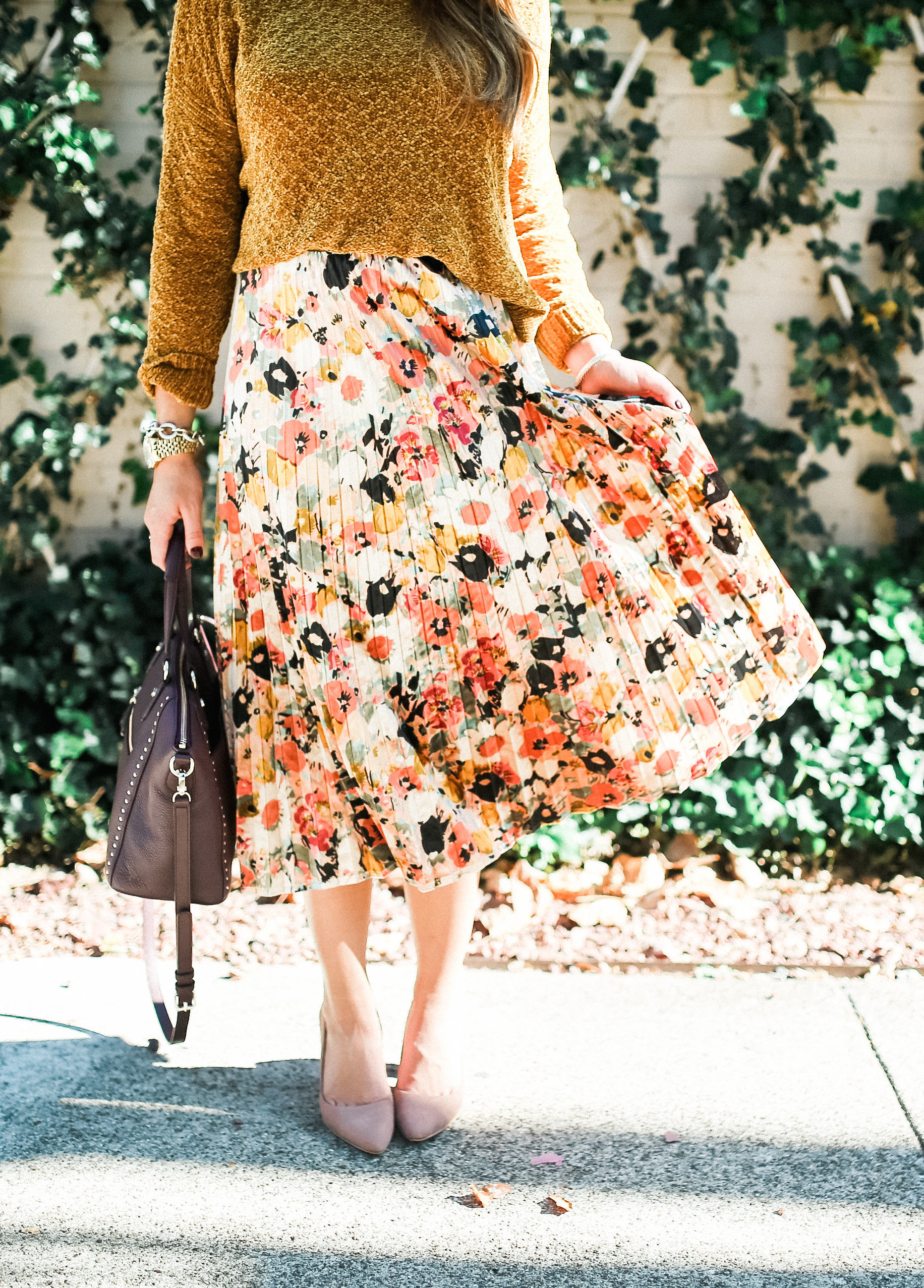 Floral Pleated Midi Skirt / Fall Work Wear Ideas 