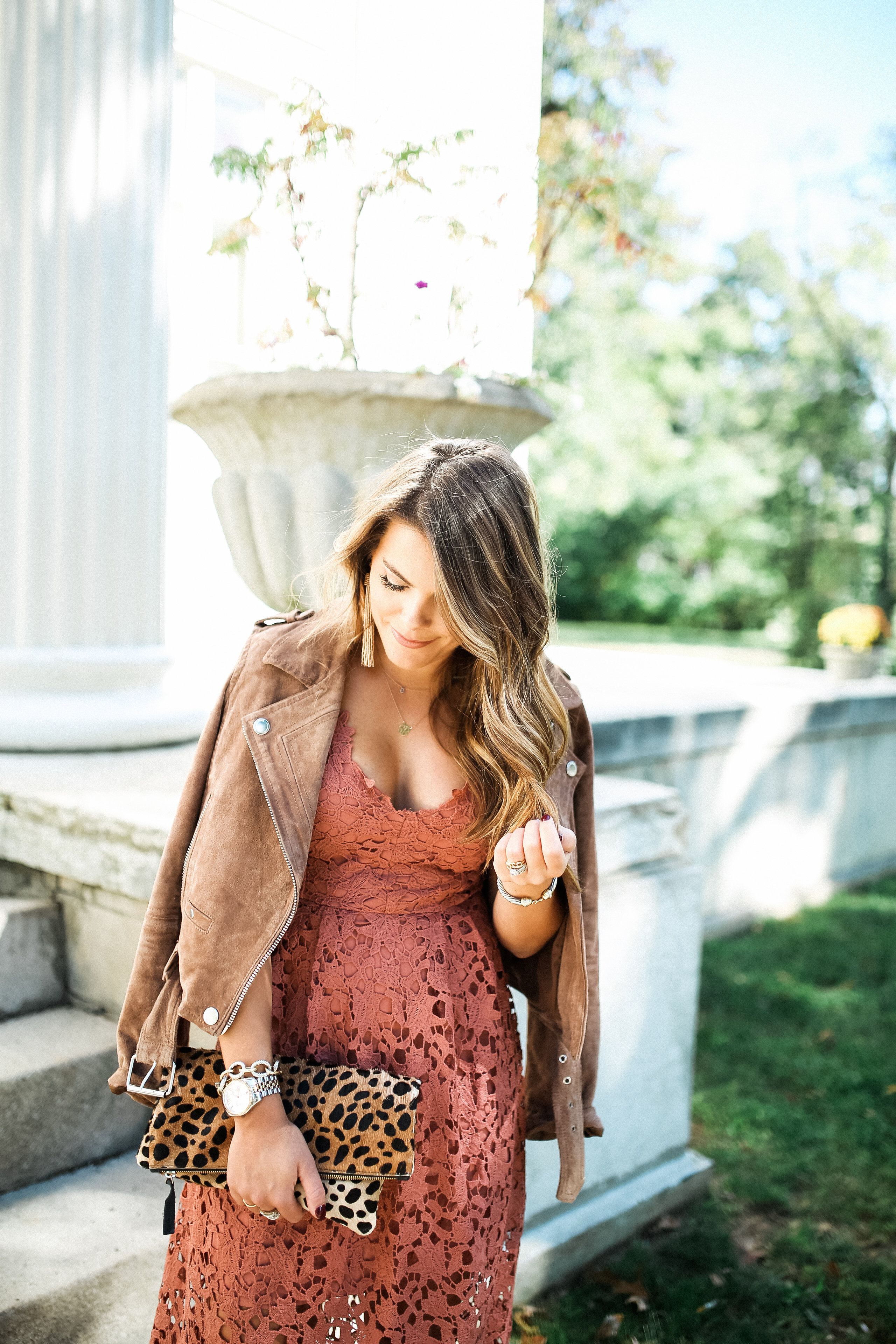 Fall Wedding Outfit Idea / Lace Midi Dress 