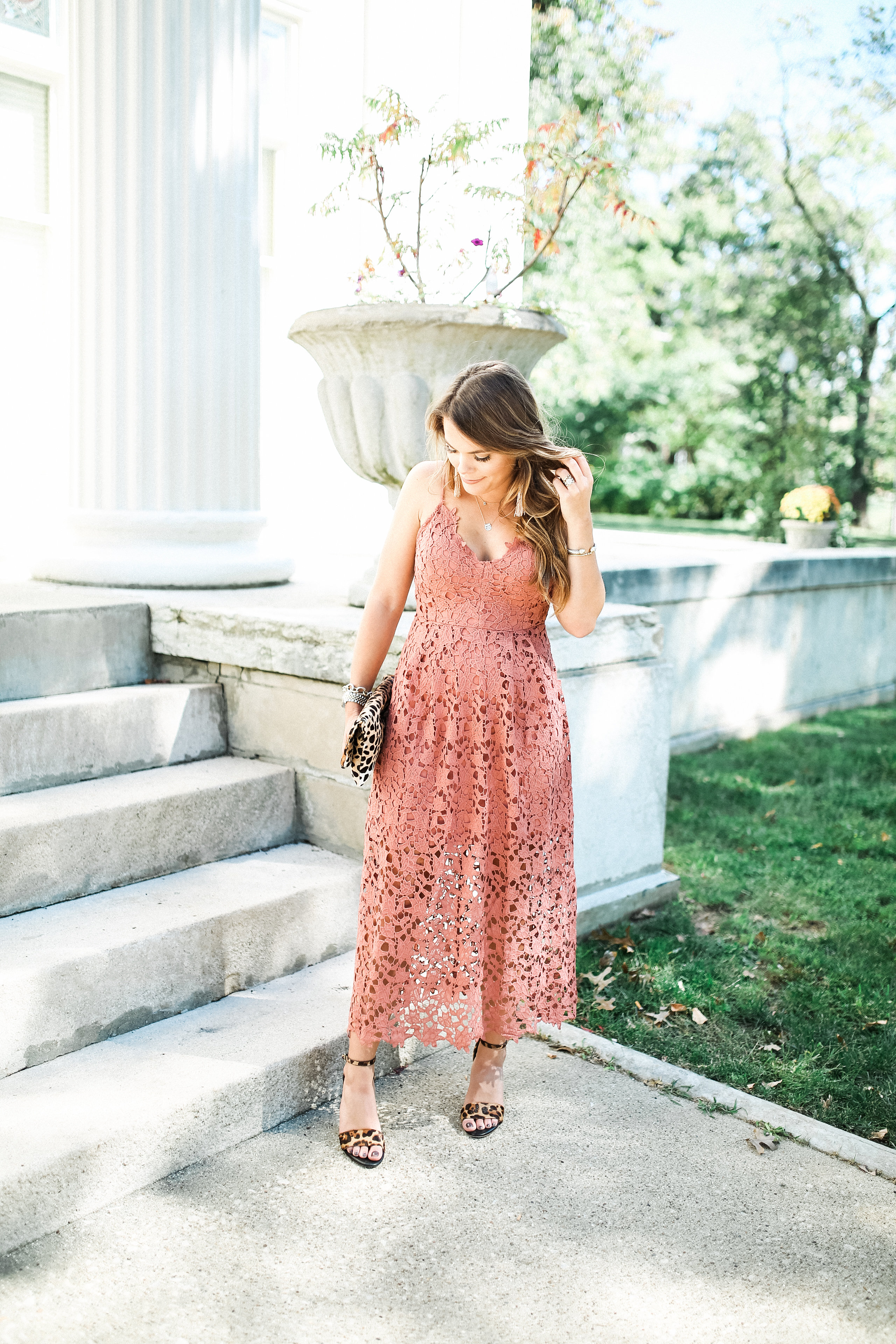 Fall Wedding Outfit Idea / Lace Midi Dress 