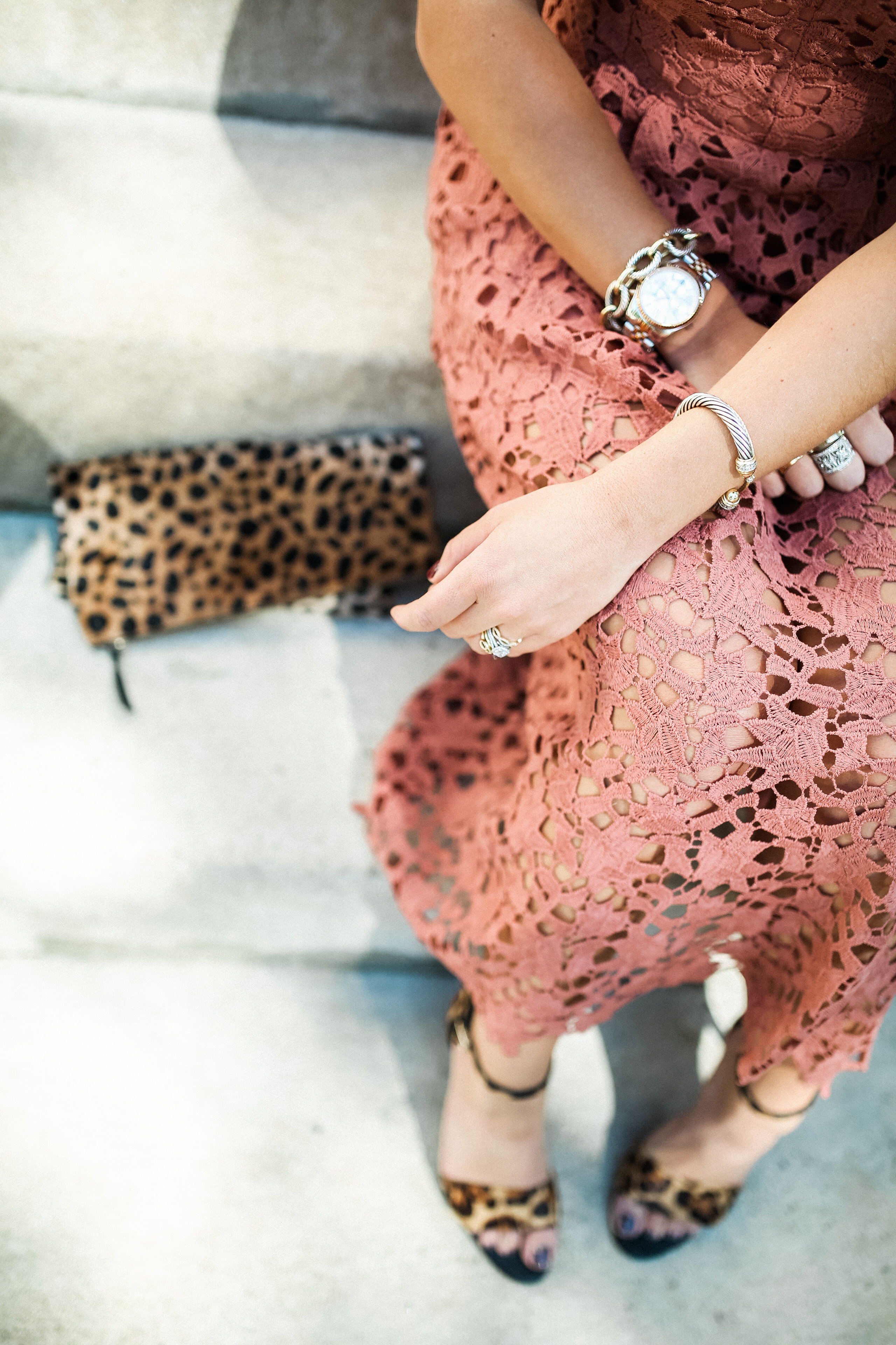 Fall Wedding Outfit Idea / Lace Midi Dress 