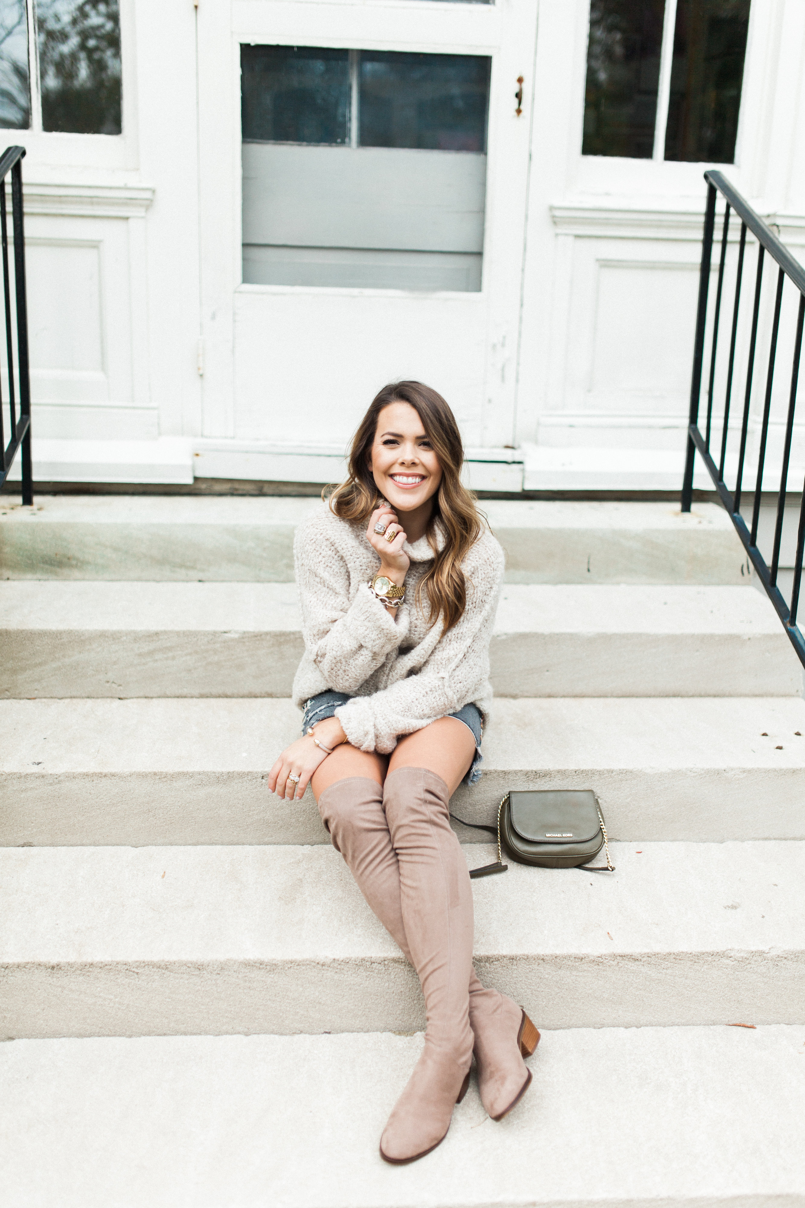 Embroidered Denim Skirt for fall / fall outfit idea 