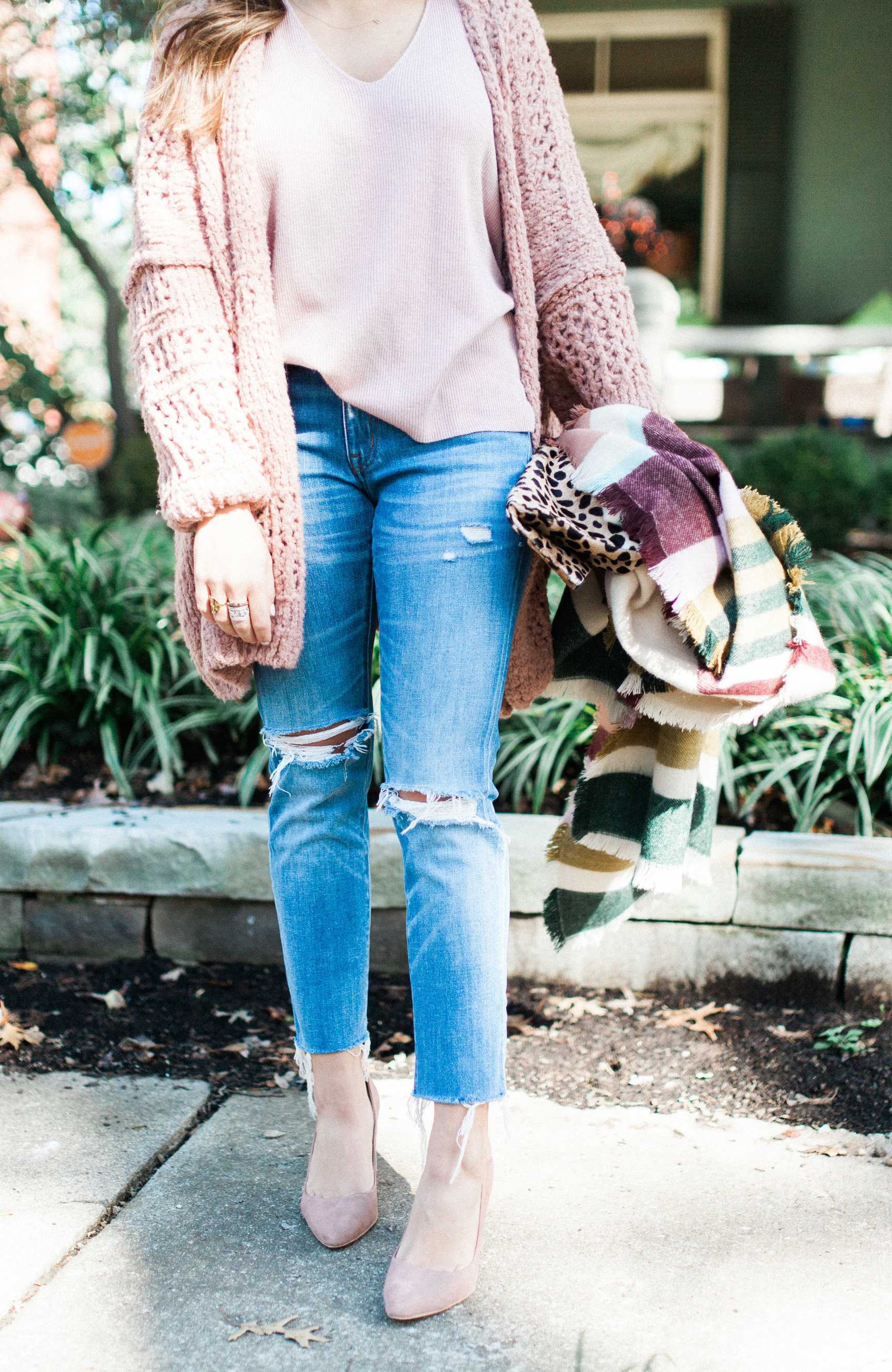 Free People Cardigan / Fall Outfit Idea 