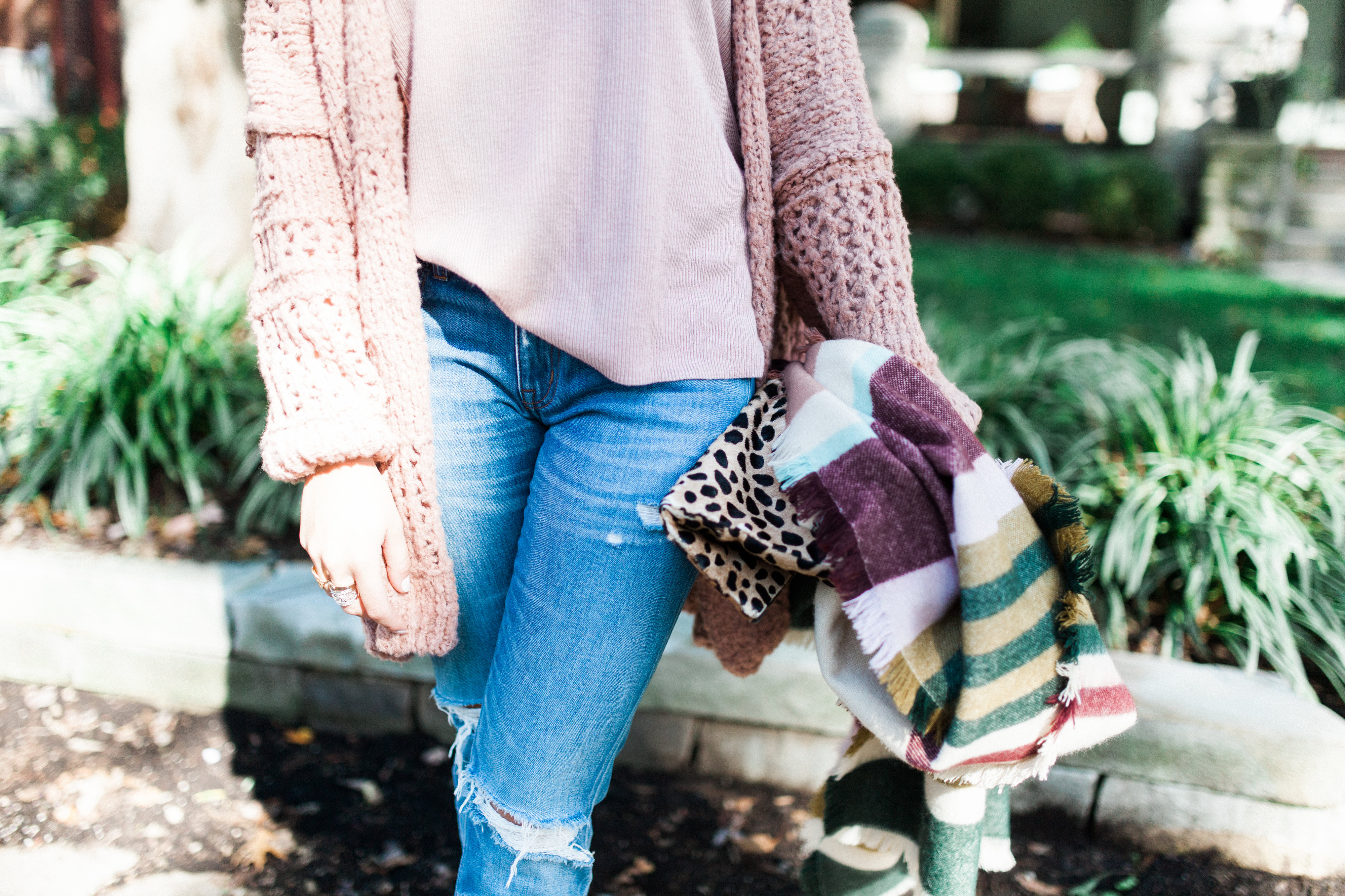 Free People Cardigan / Fall Outfit Idea 