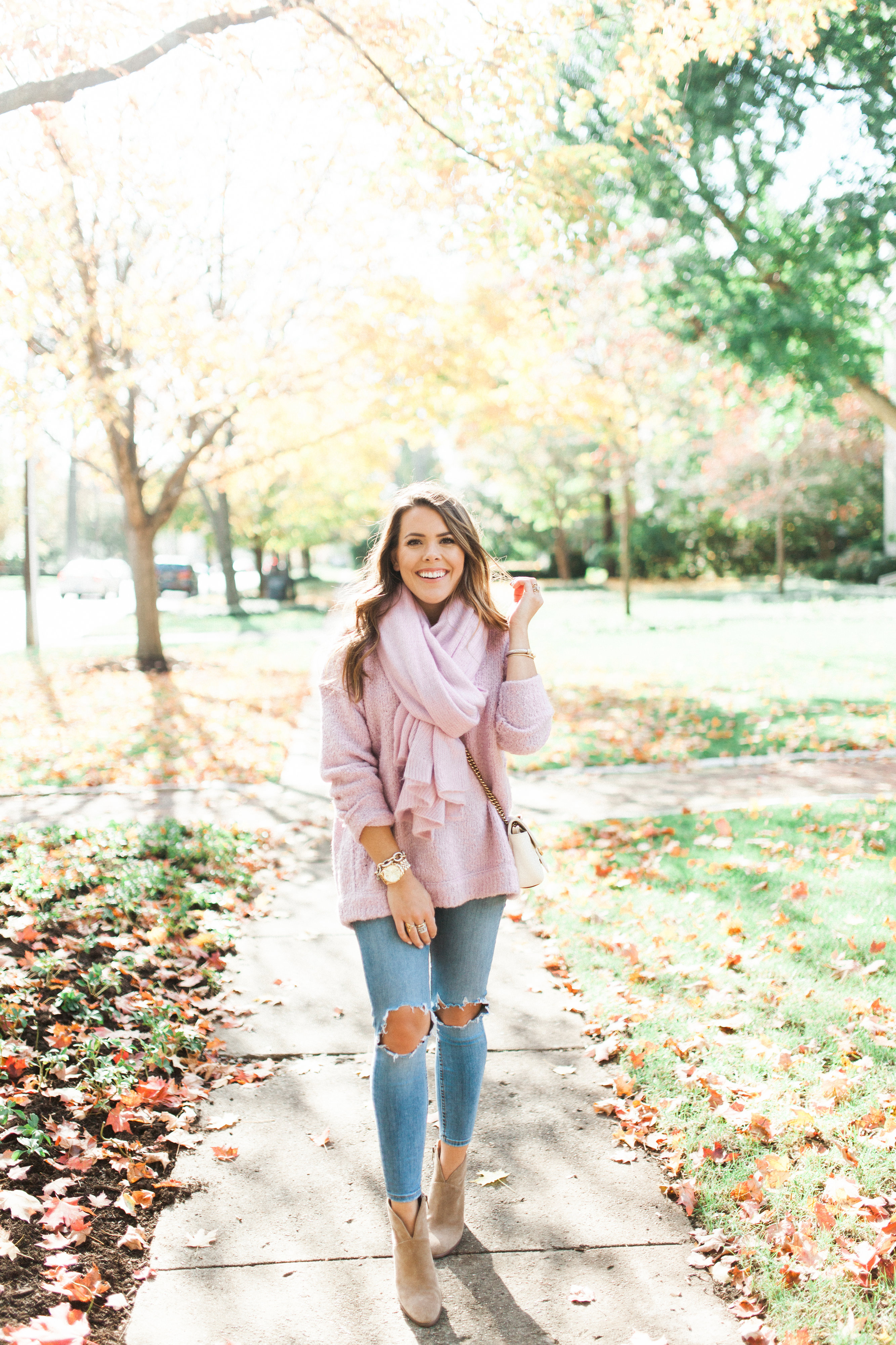 Cozy Sweater / Fall Outfit Idea 