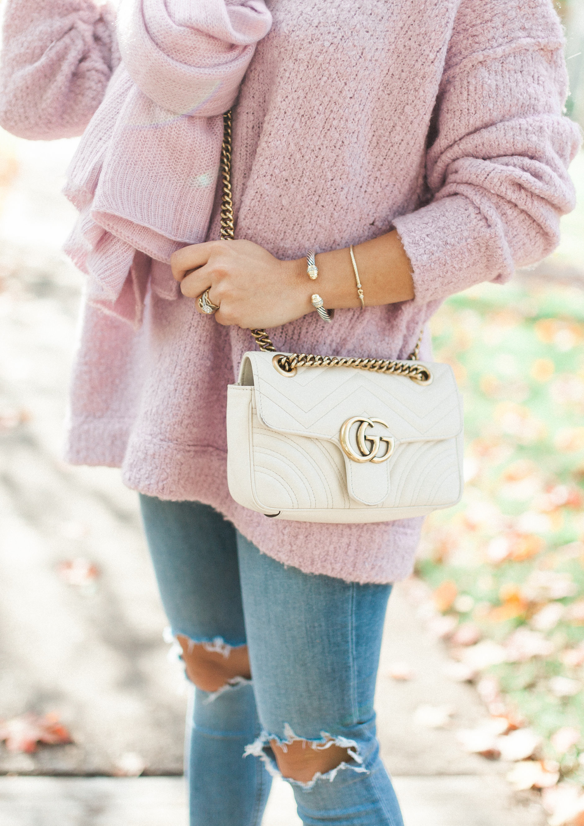 Cozy Sweater / Fall Outfit Idea 