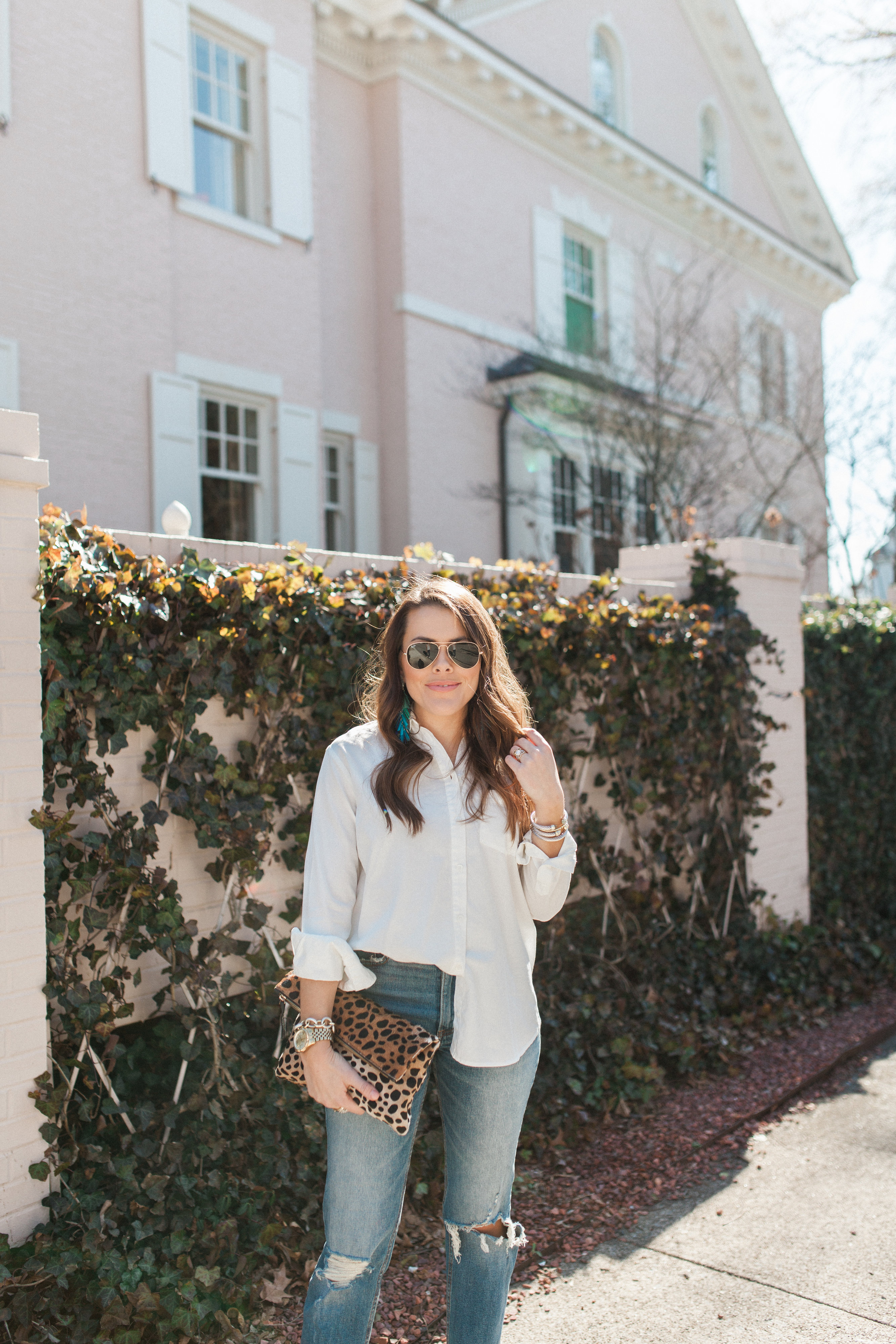 The BEST oversized white button down / spring style 