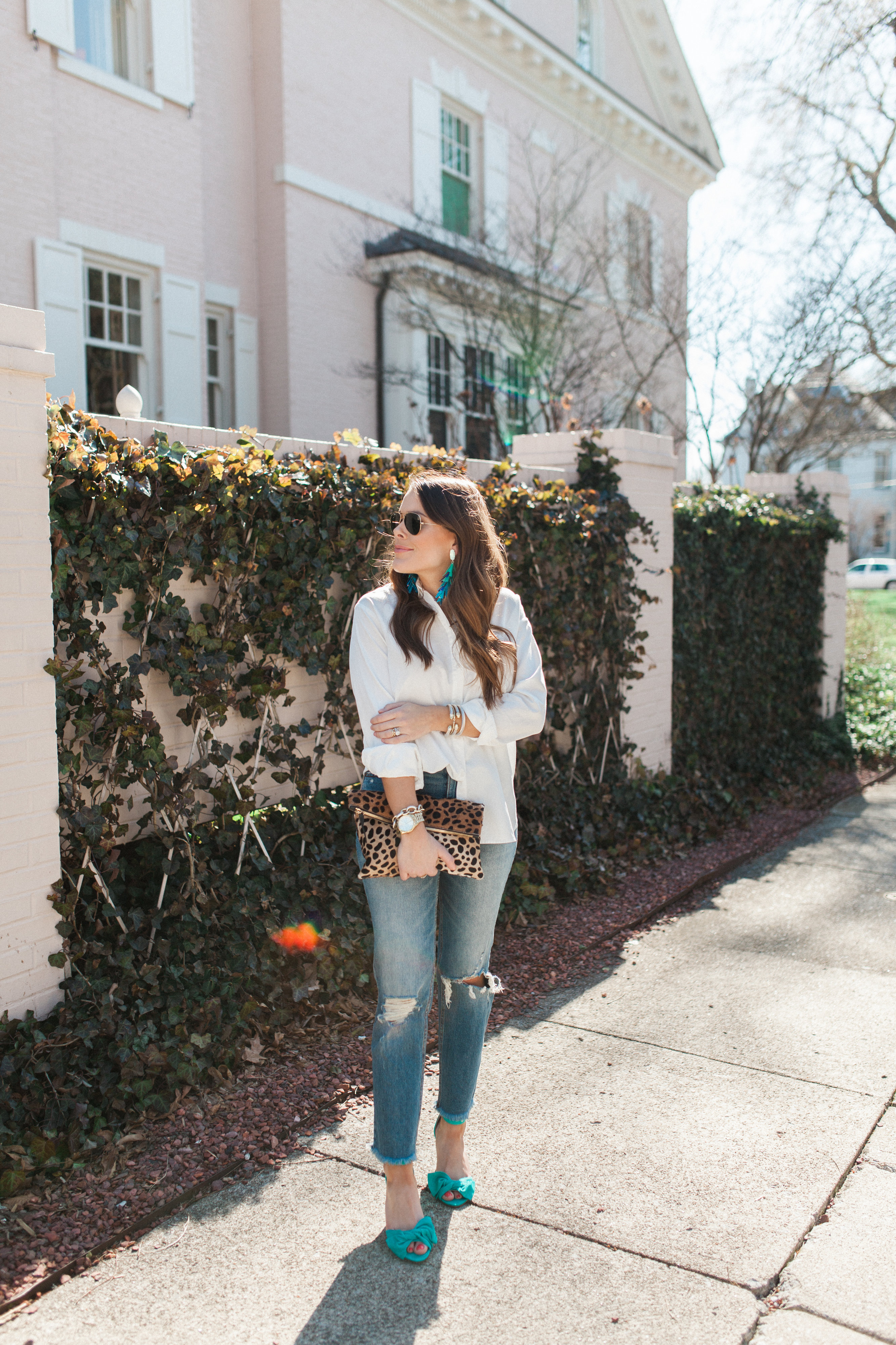 The BEST oversized white button down / spring style 