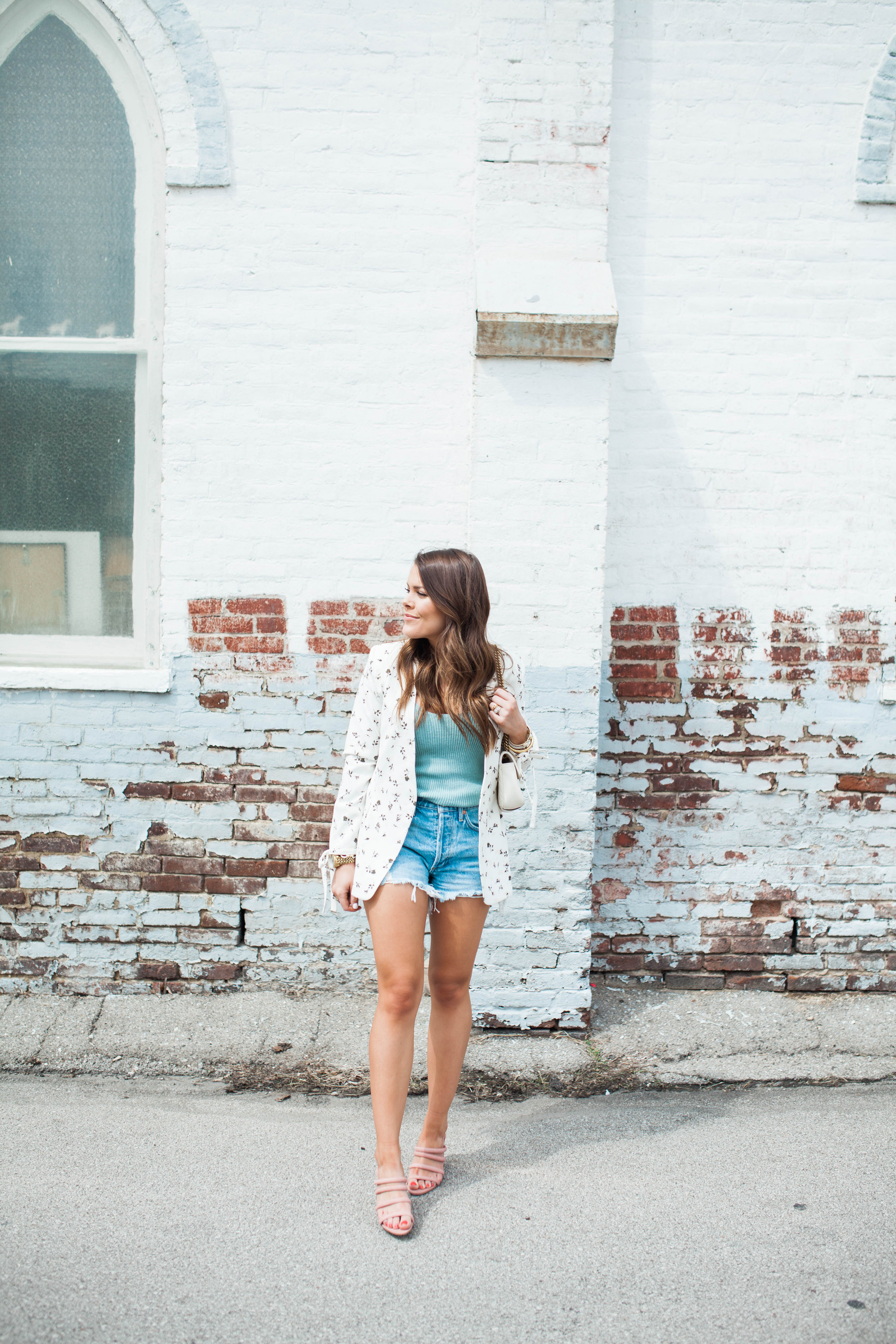 Floral Blazer / How to dress up denim shorts