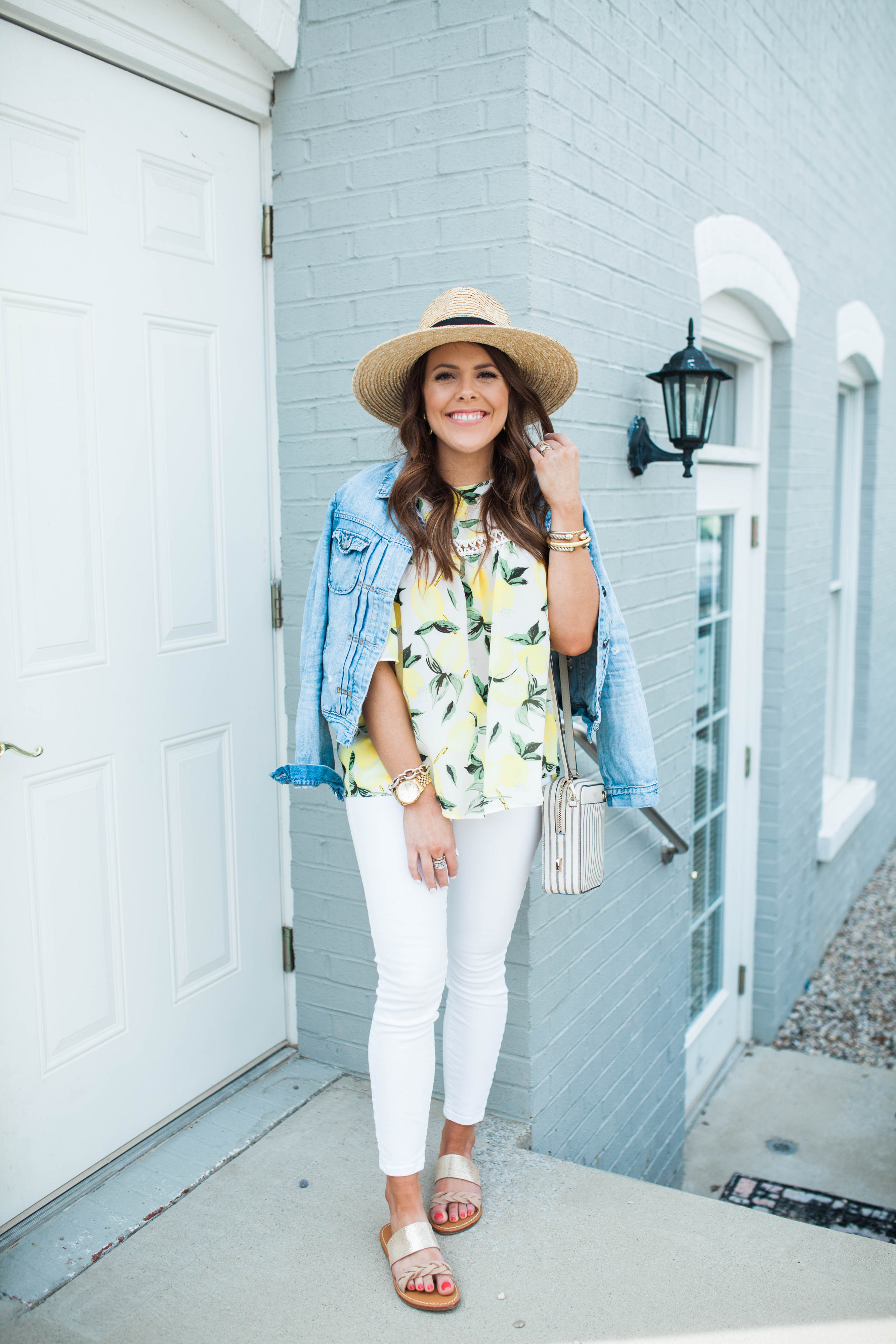 Lemon Print Top / White jeans 