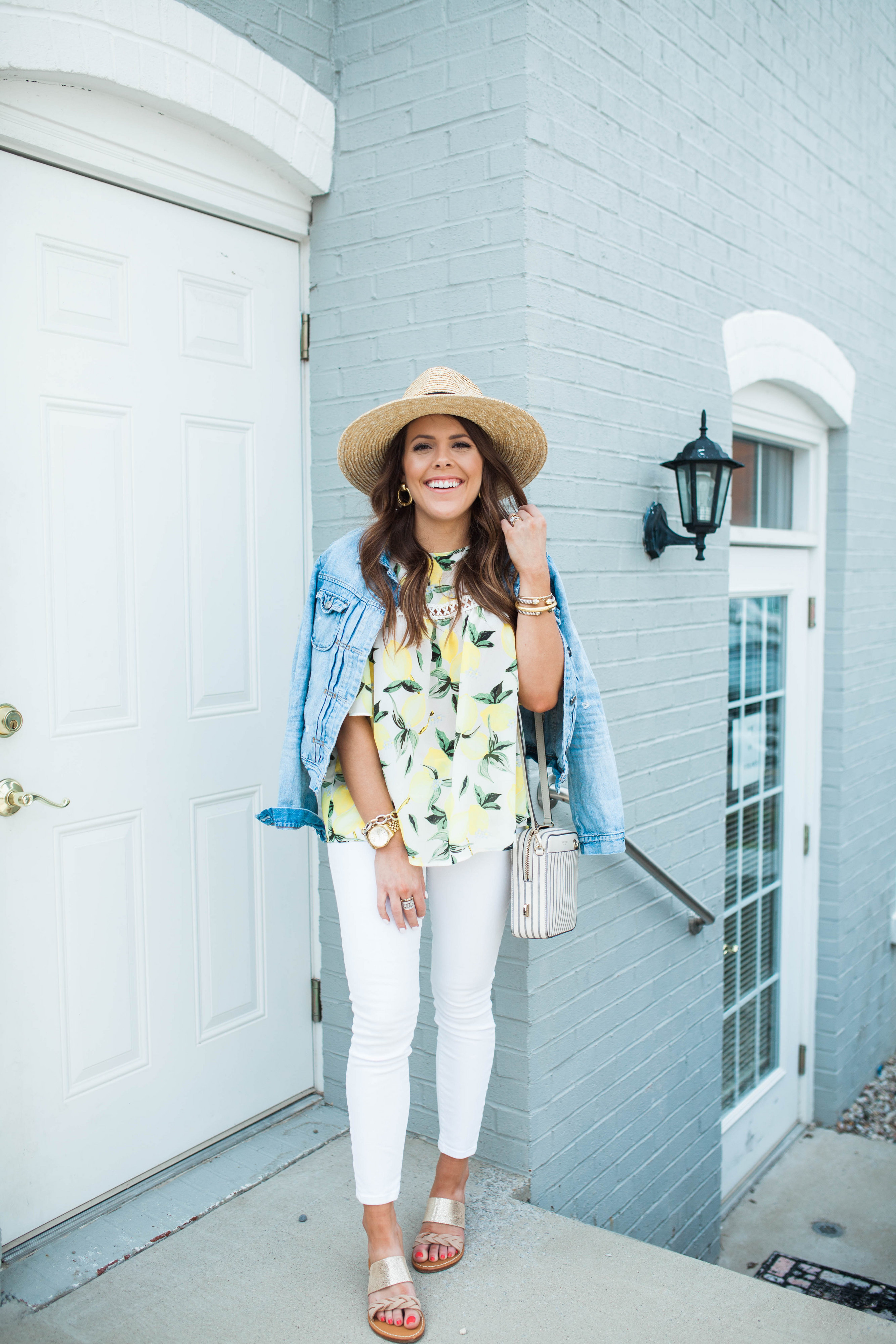 Lemon Print Top / White jeans 