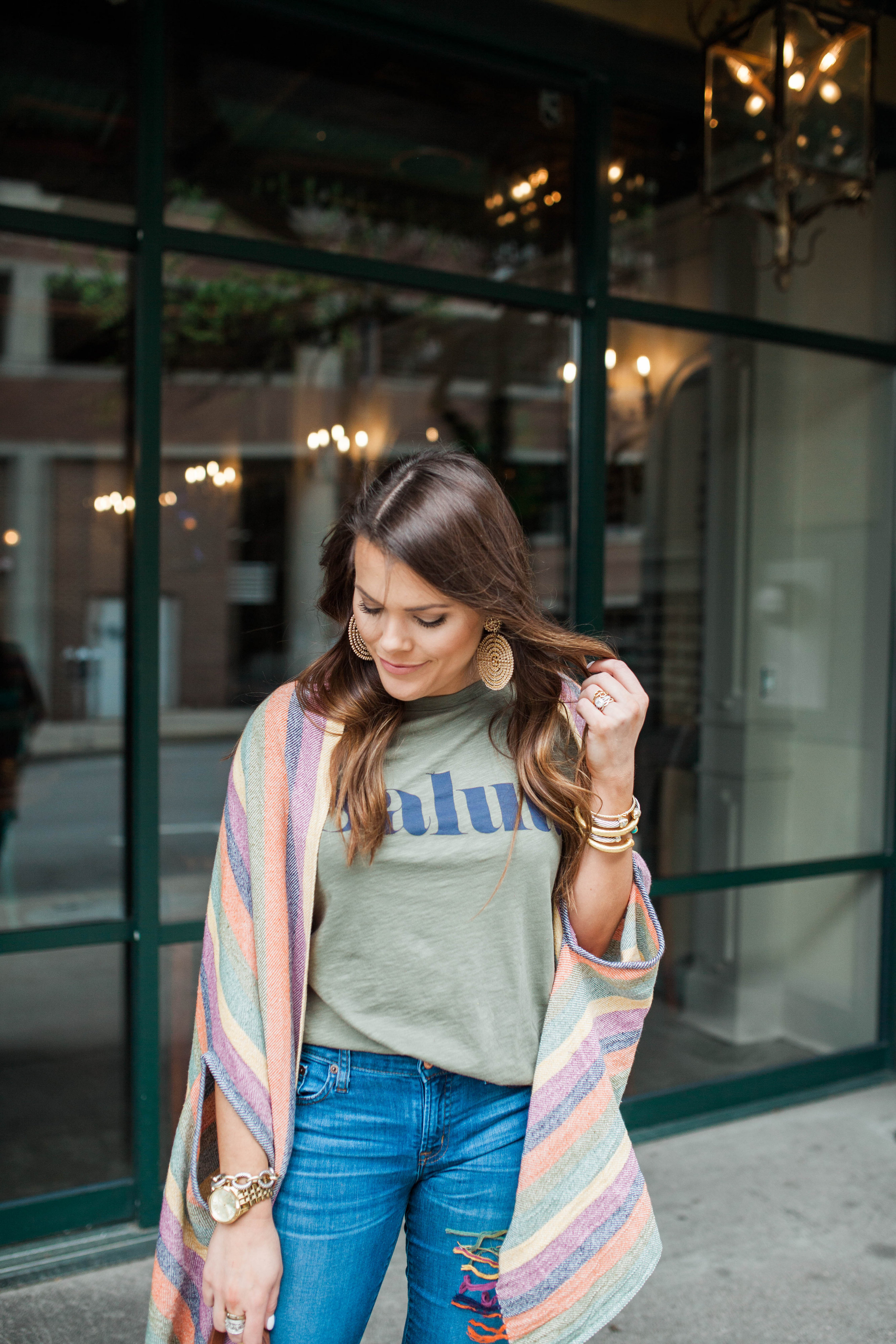 How to wear a graphic tee for spring