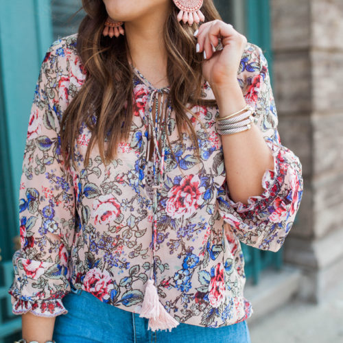Casual Date Night Outfit / Floral Top / Spring Outfit Inspo
