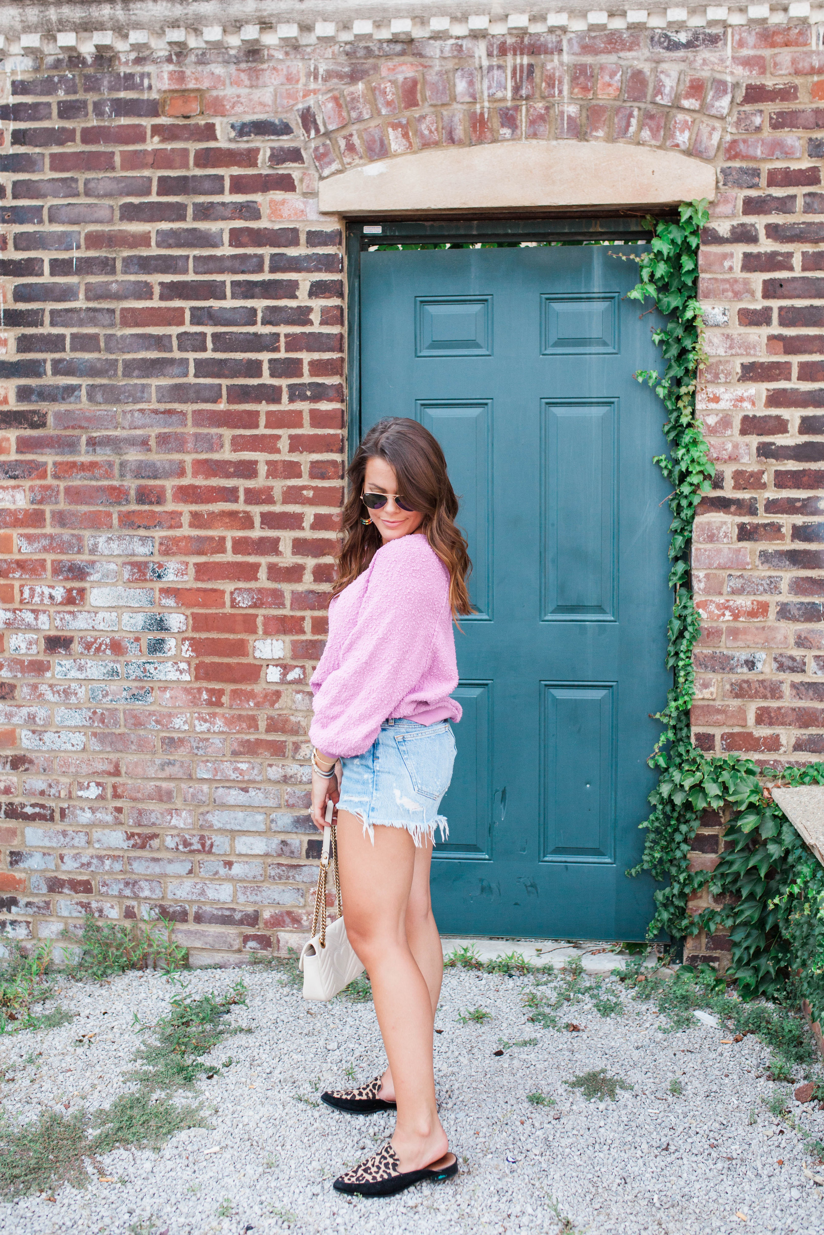 How to wear jean shorts into fall / Free People Sweater / The BEST denim shorts