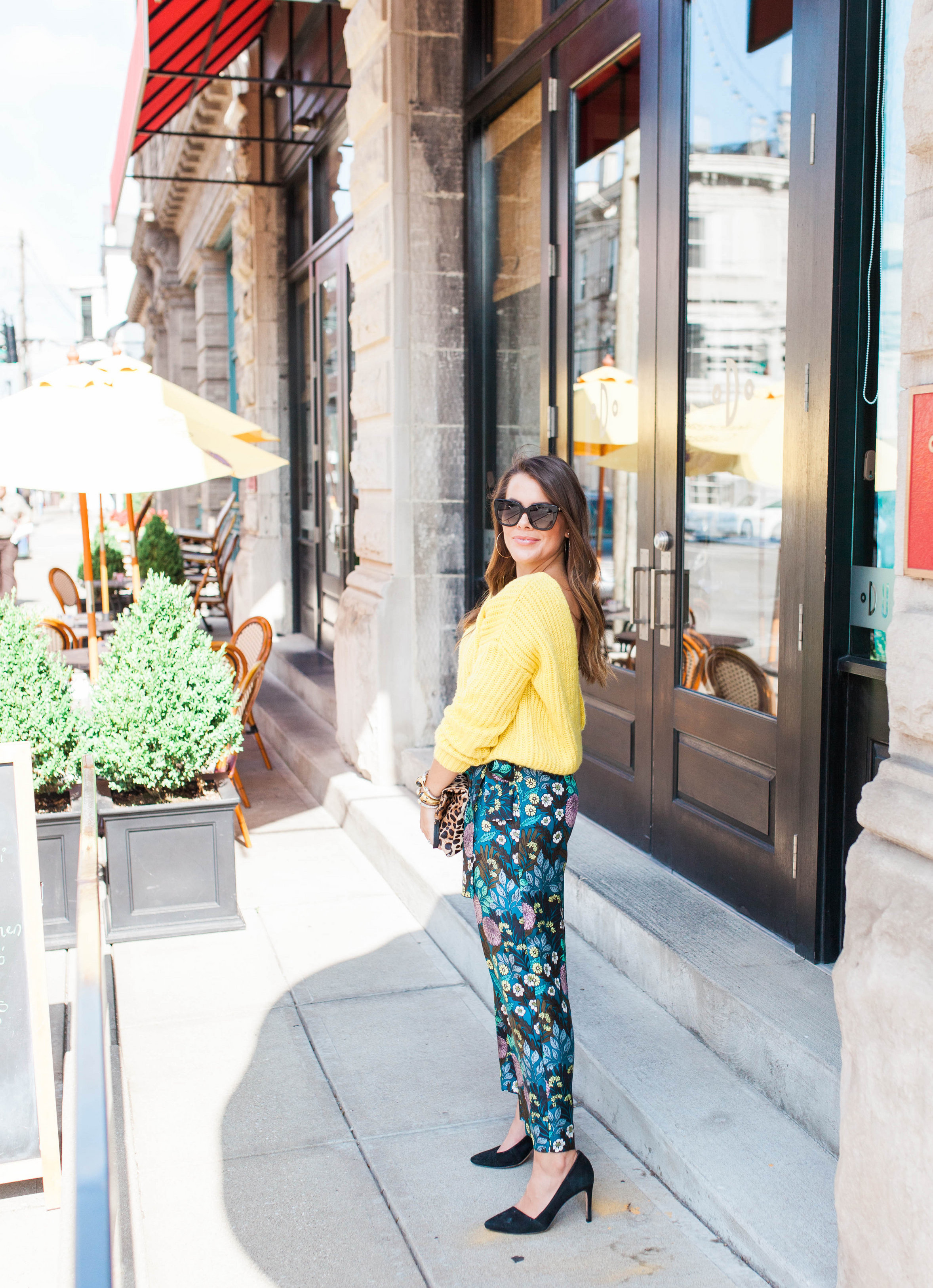 Floral Pants for Fall / A pop of color for fall