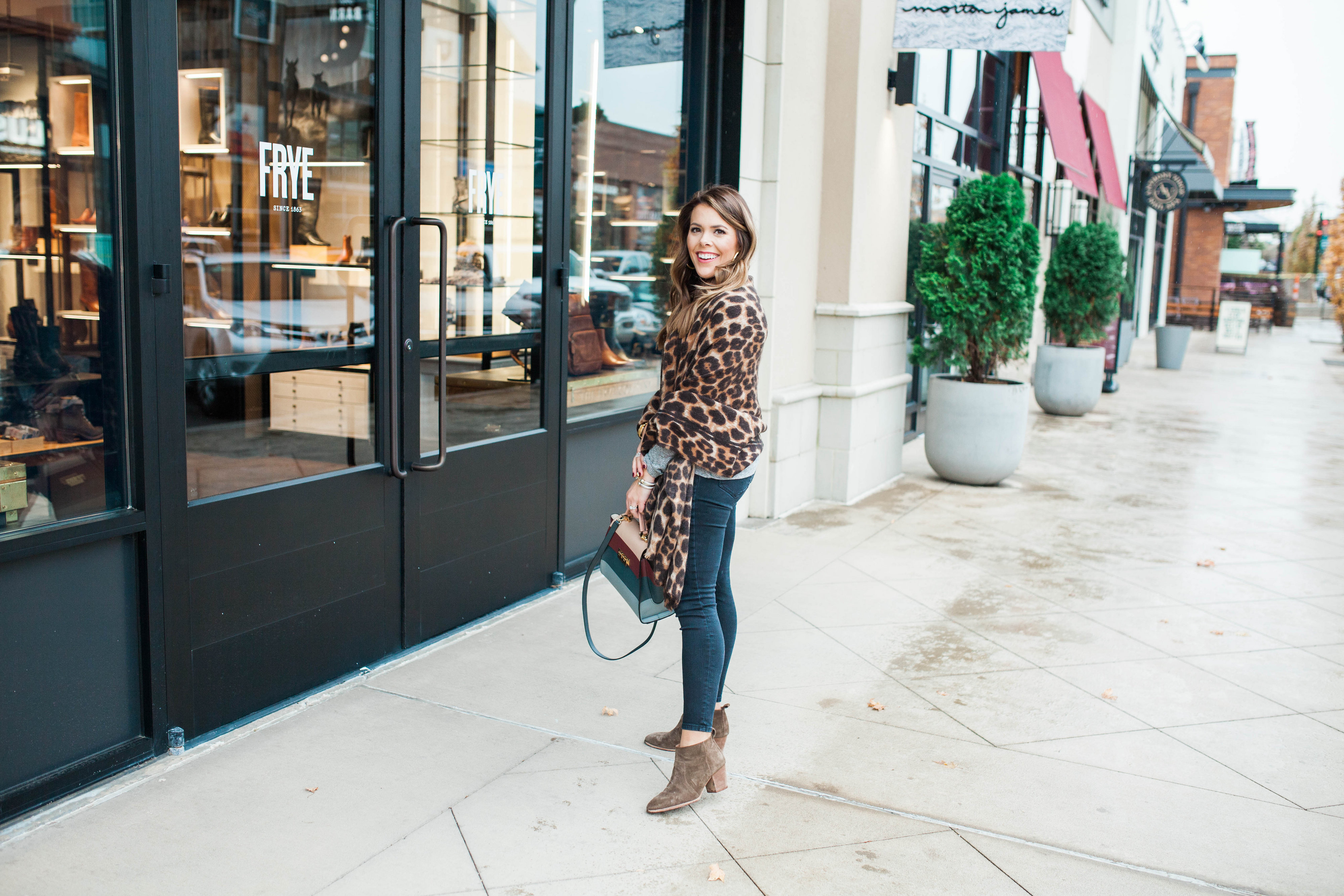 Leopard Scarf / Thanksgiving Outfit Idea