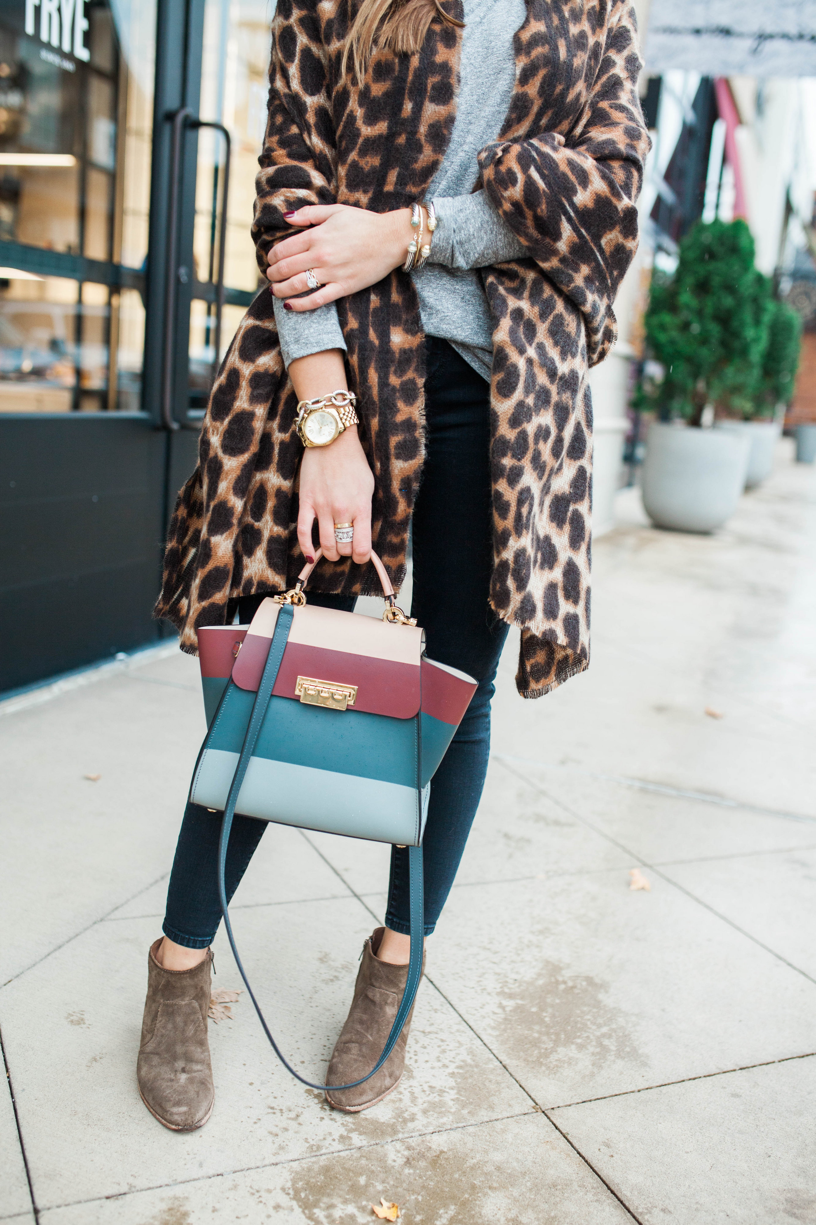 Leopard Scarf / Thanksgiving Outfit Idea