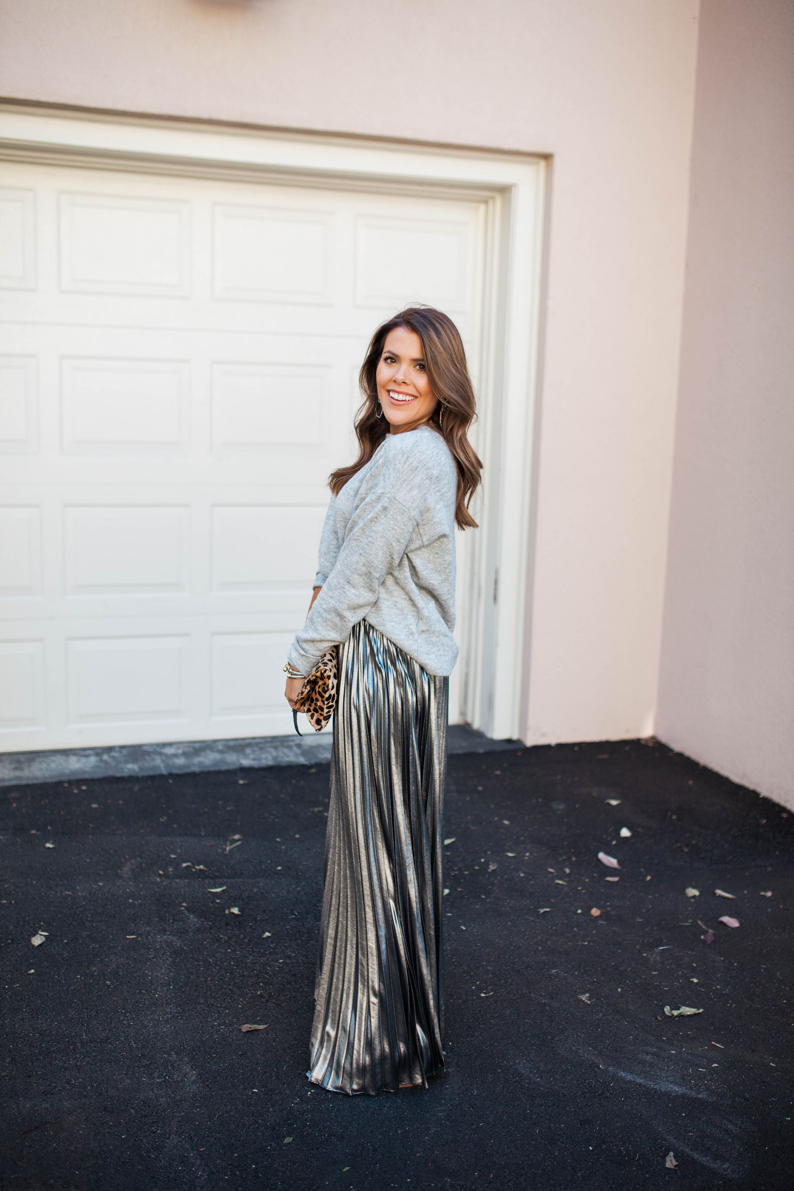 Holiday Outfit Idea / Metallic Maxi Skirt