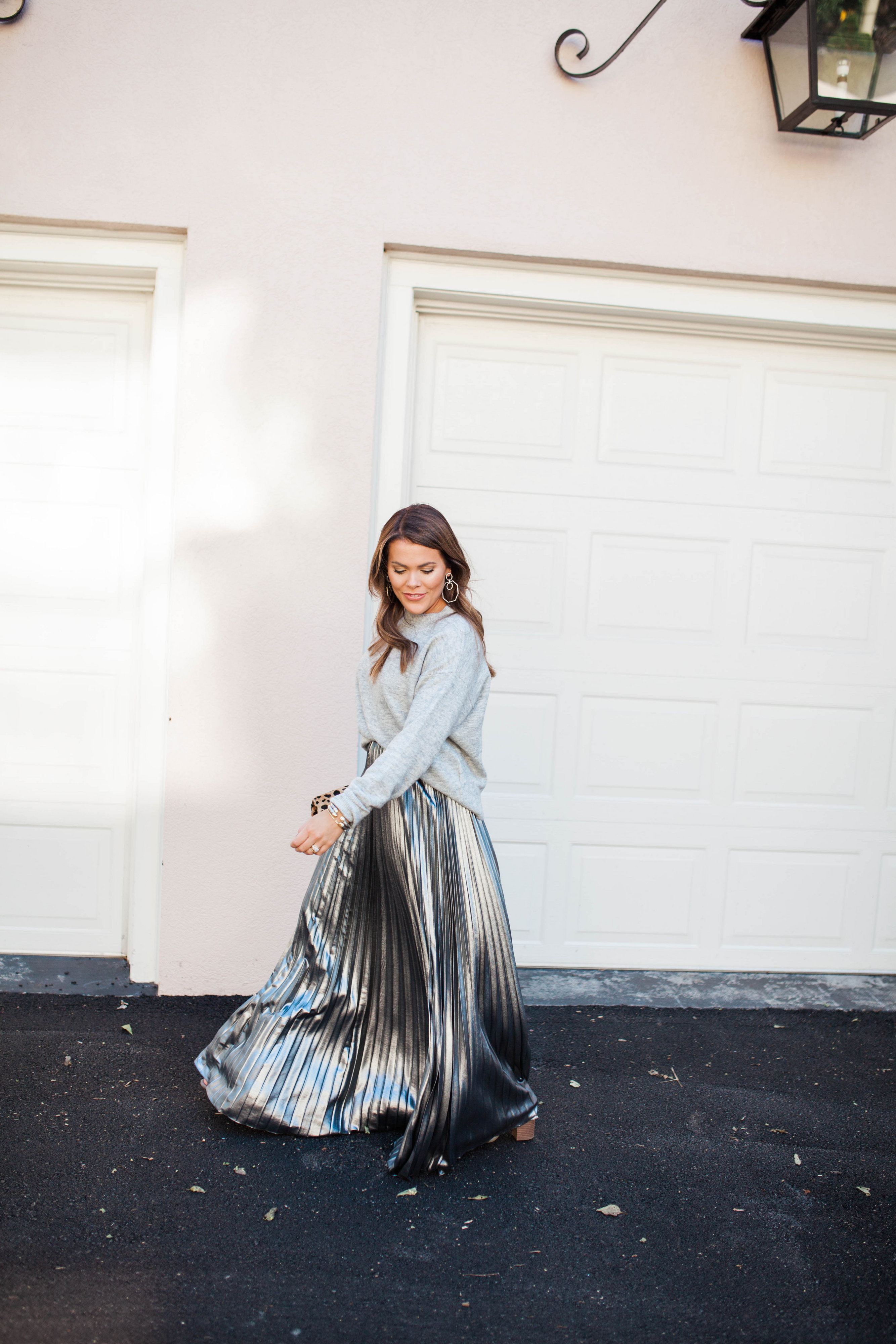 Holiday Outfit Idea / Metallic Maxi Skirt