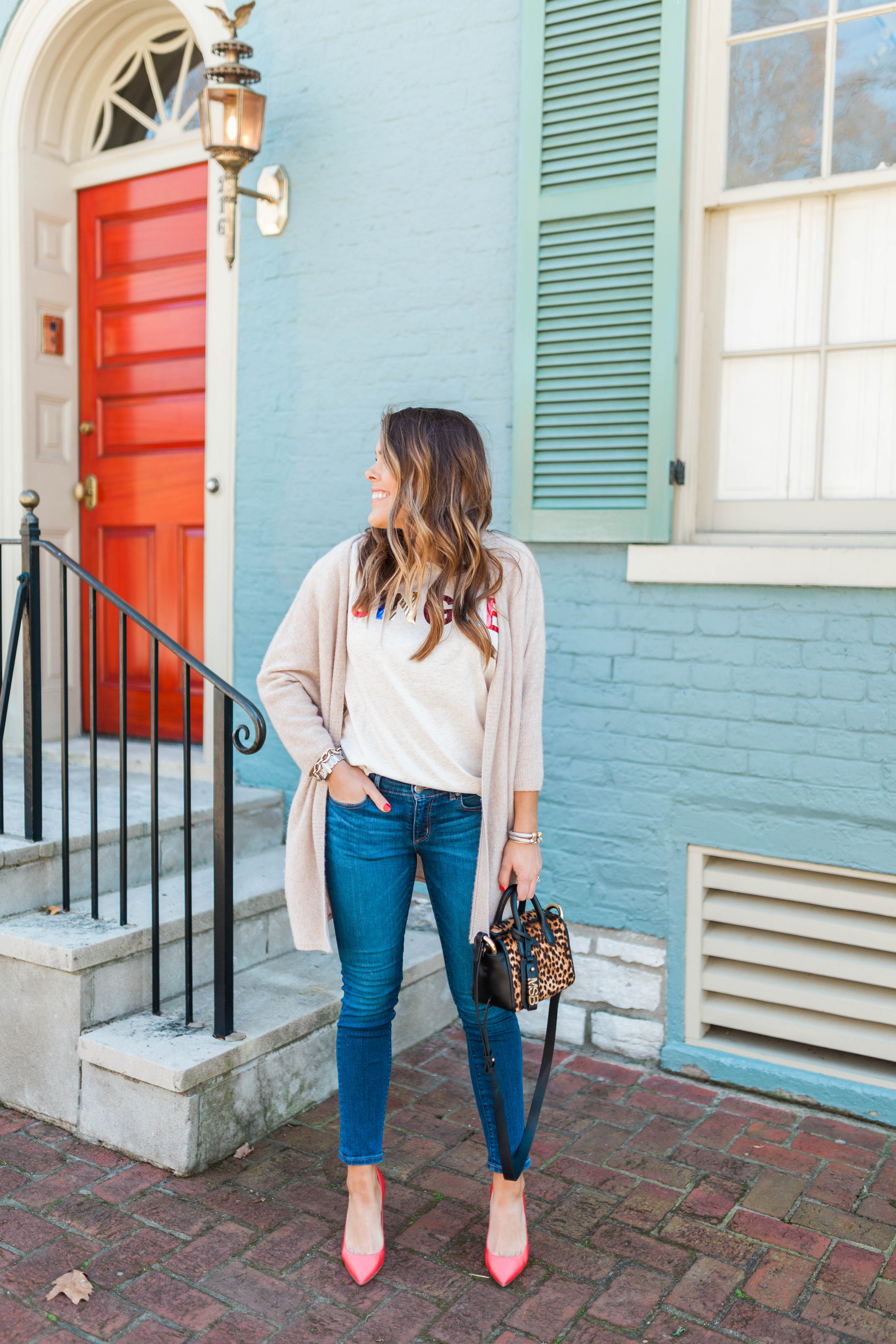 Holiday Tee / Easy Holiday outfit 