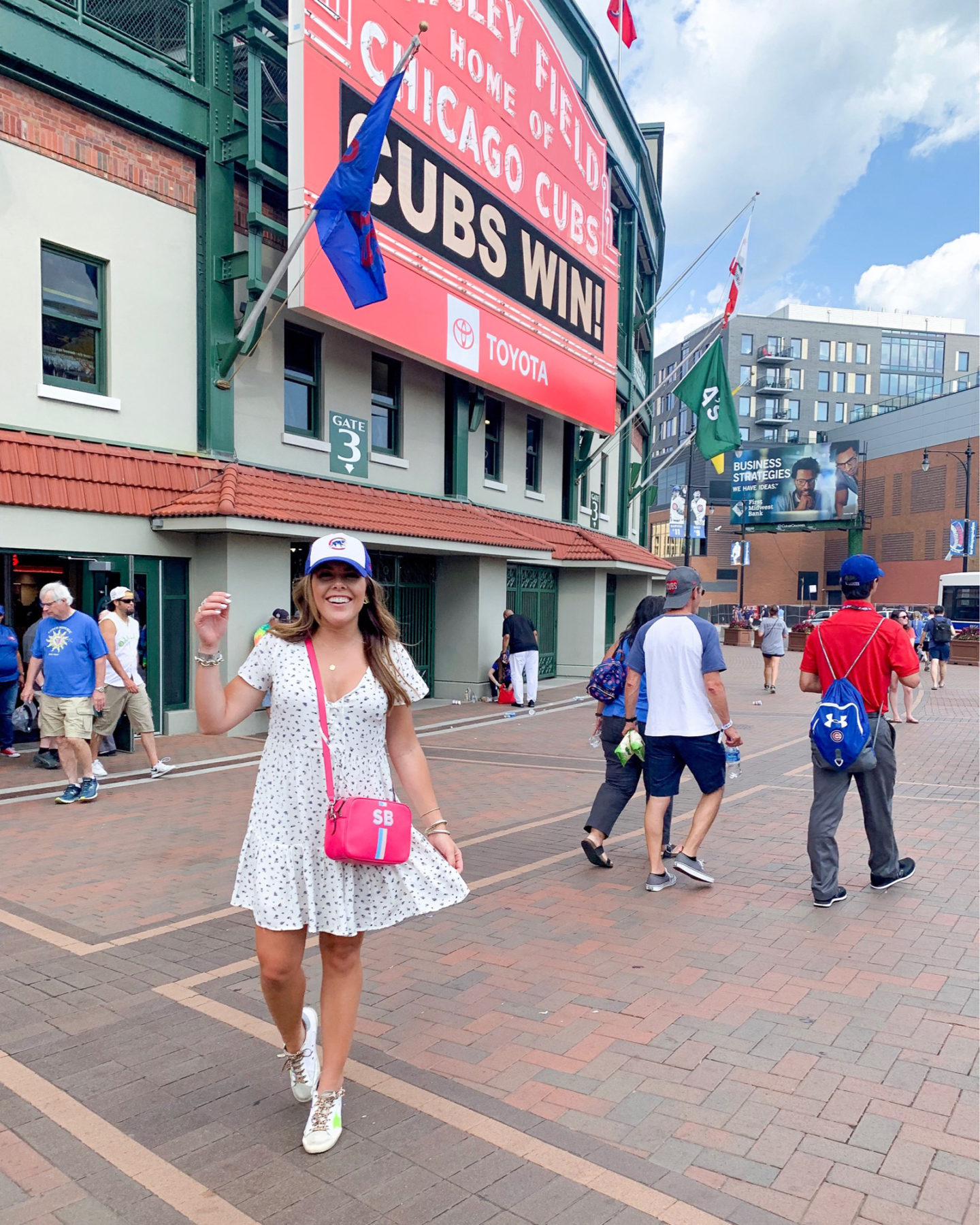 Wrigley Field / Glitter & Gingham 