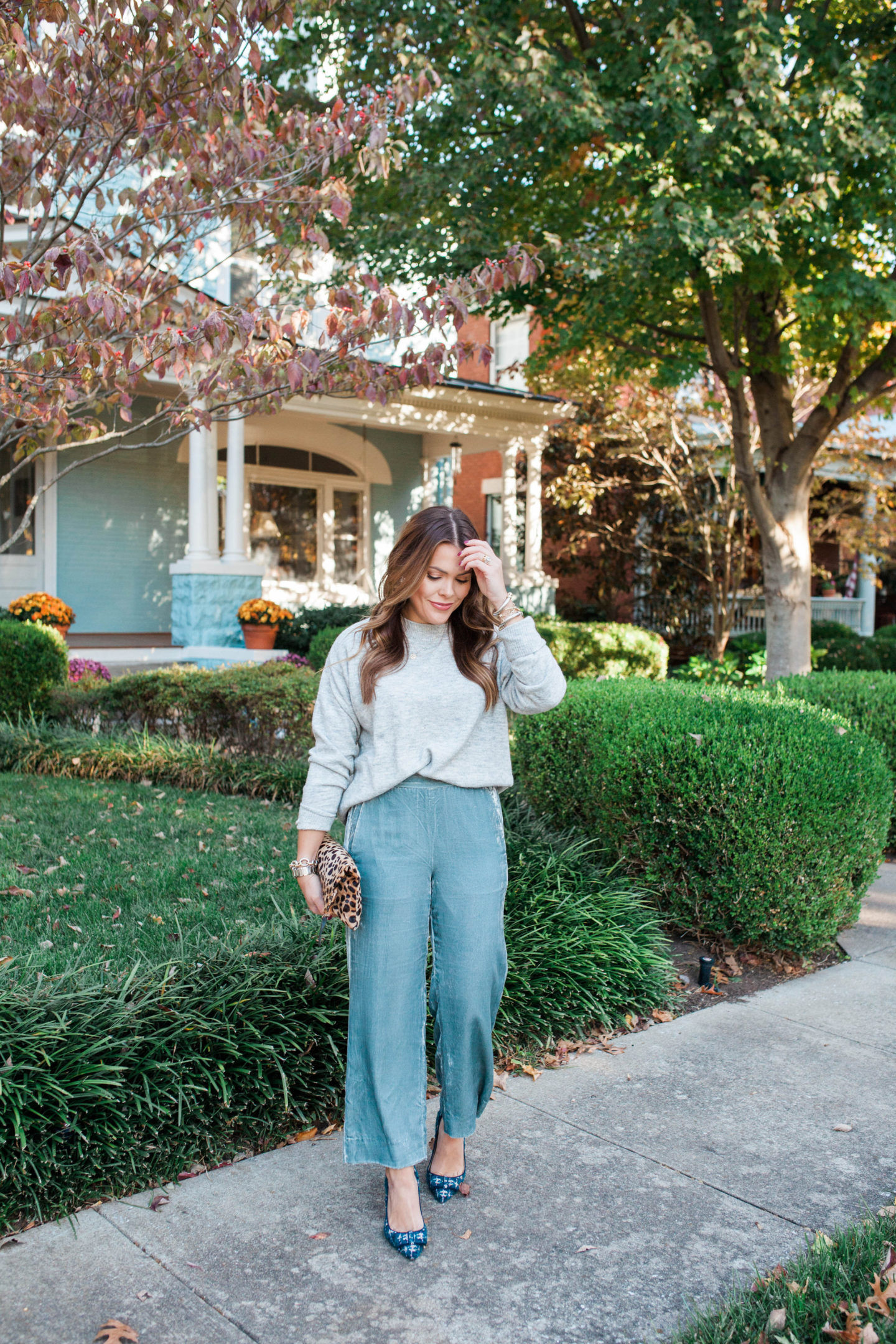 How to wear velvet pants / Glitter & Gingham 