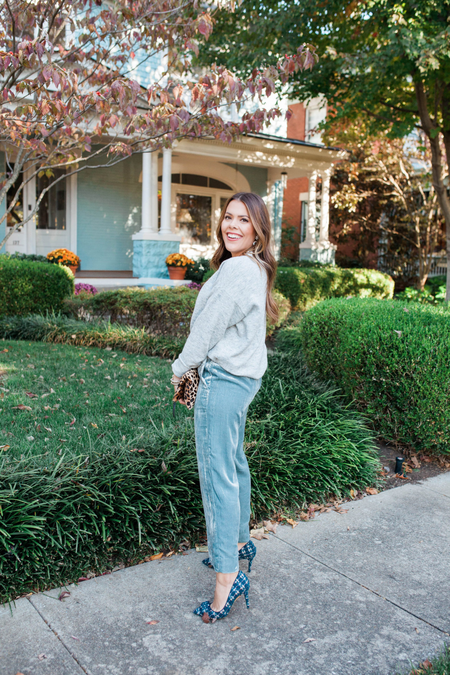 How to wear velvet pants / Glitter & Gingham 