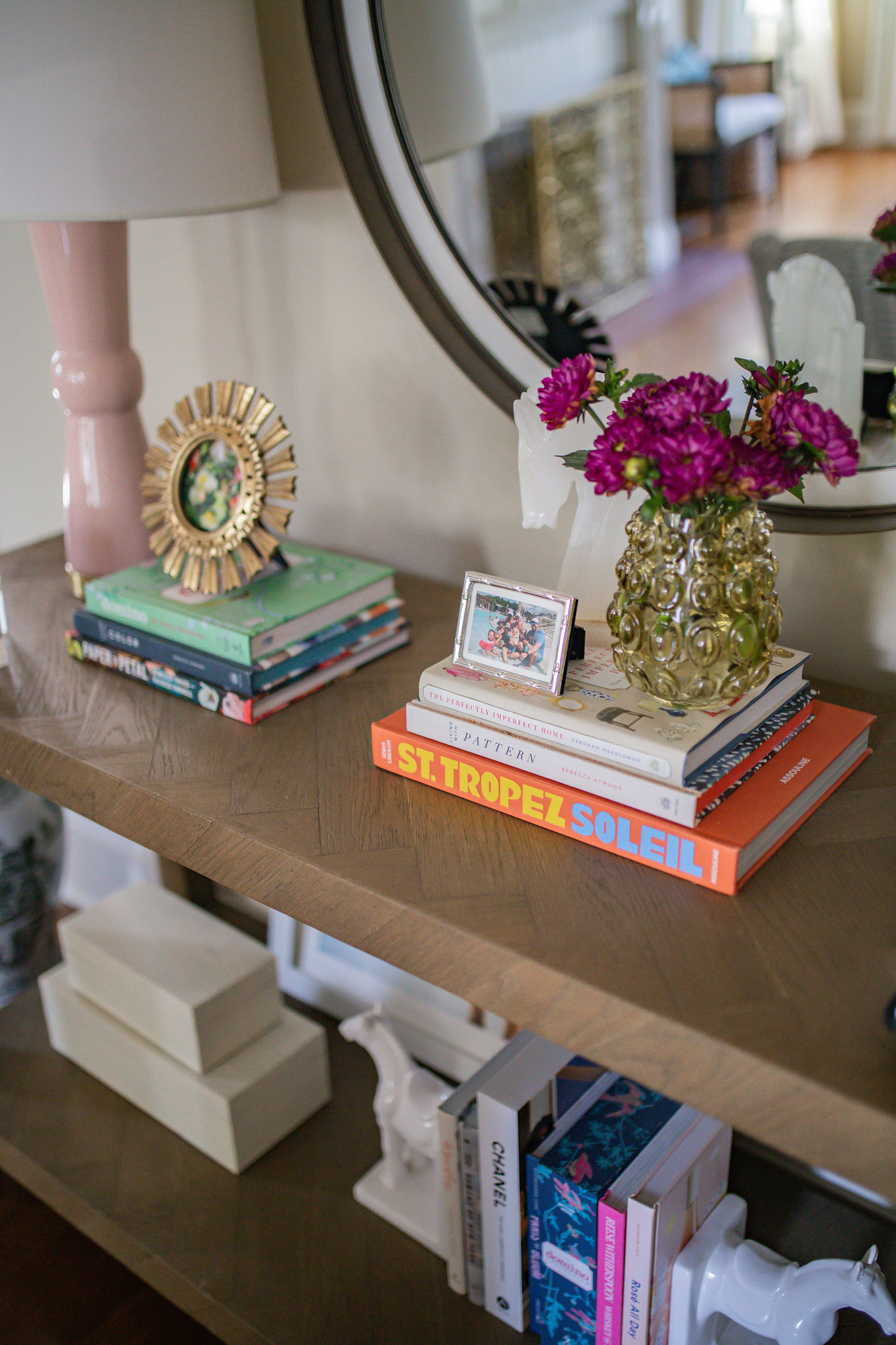 How to style a console table / Glitter & Gingham 