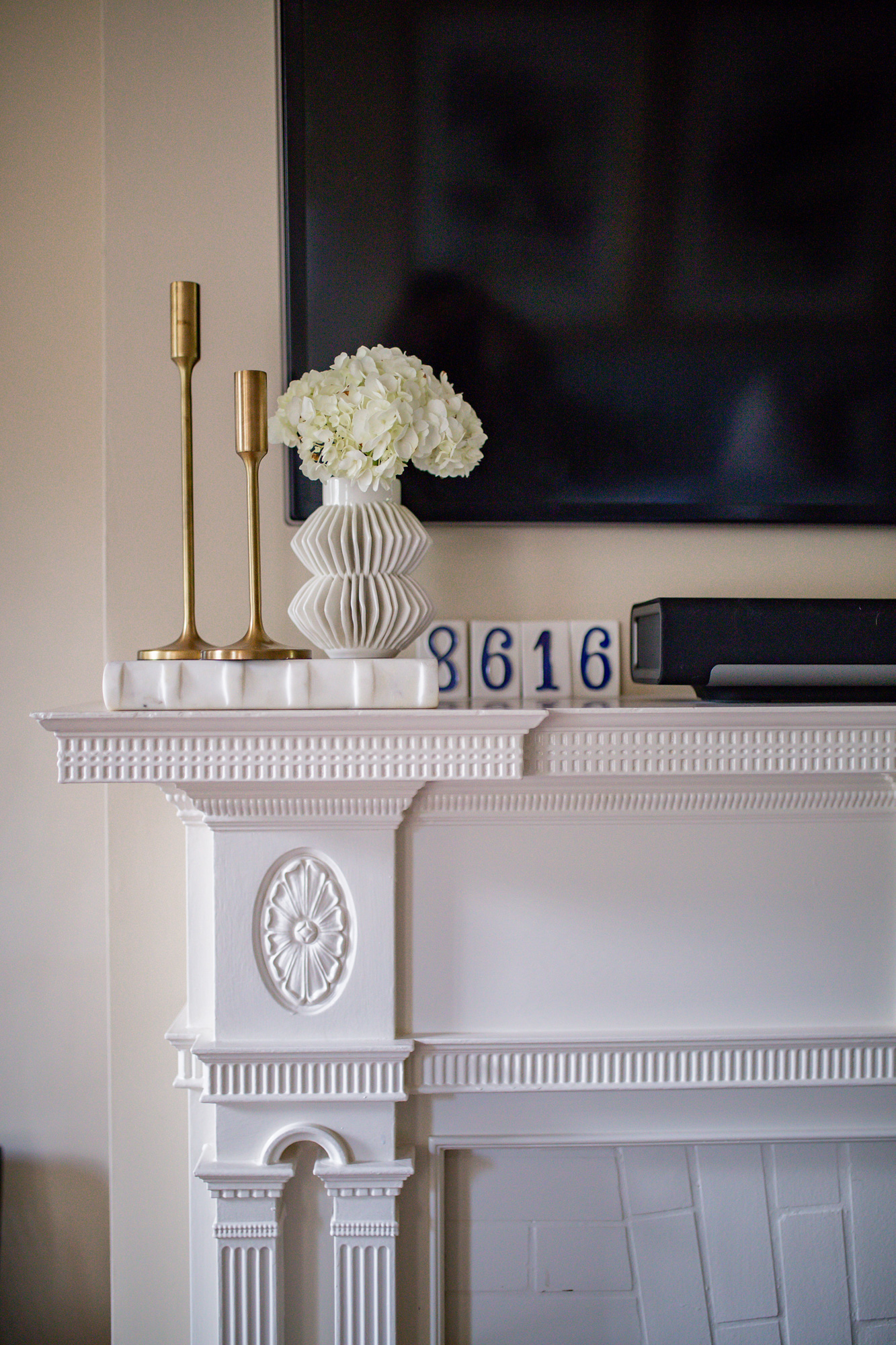 Mantle Decorations / Glitter & Gingham 