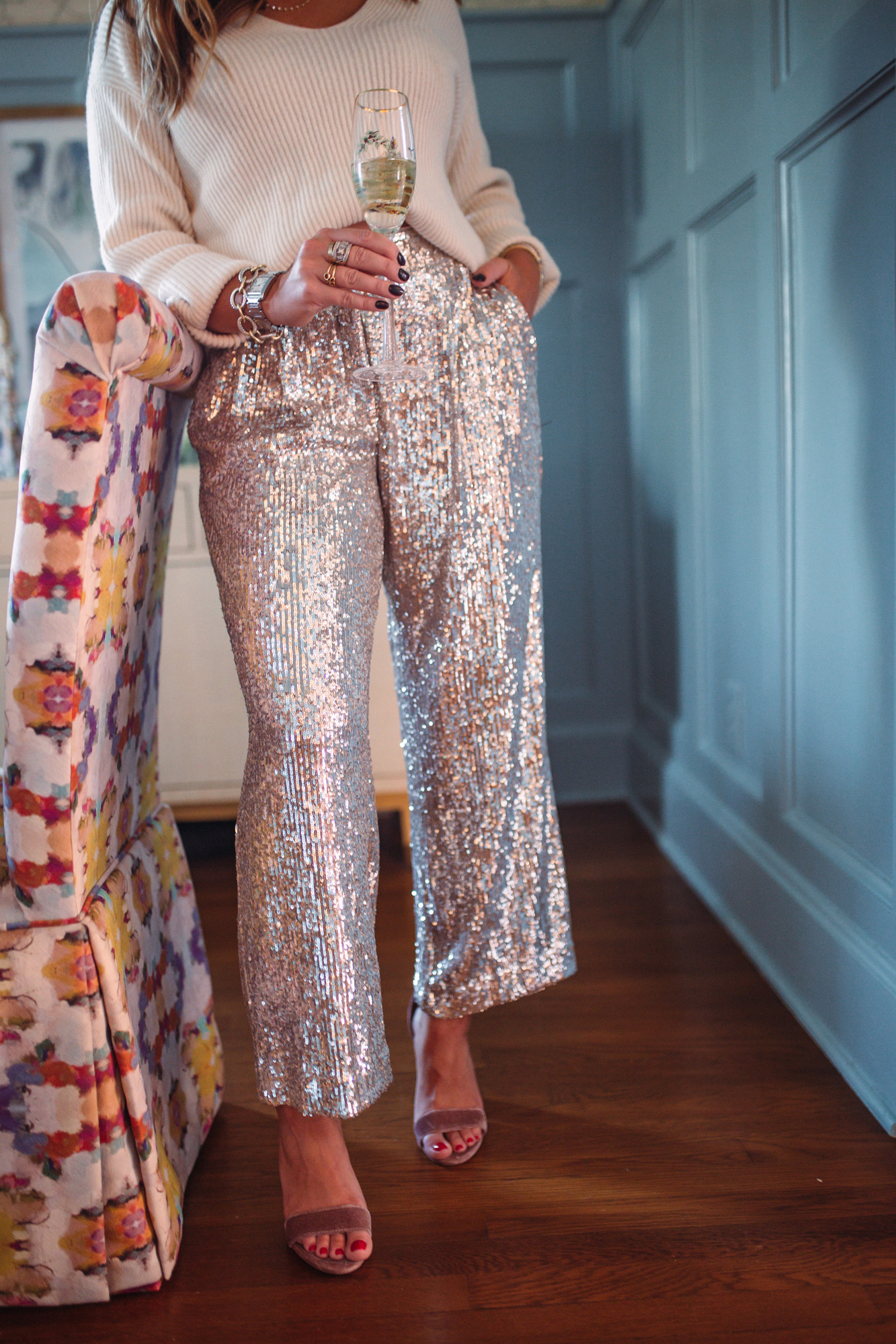 What to Wear With Sequin Pants: Sparkle up your outfit.
