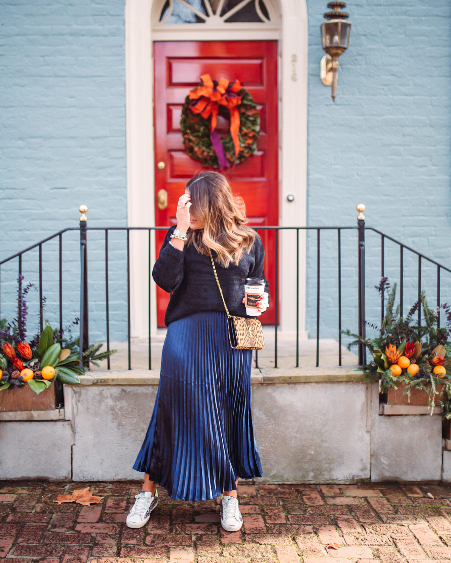 How to Style Navy & Black Together - Glitter & Gingham