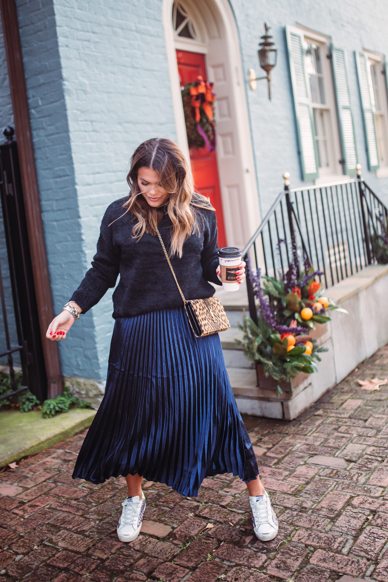 How to style navy & black together / Glitter & Gingham 
