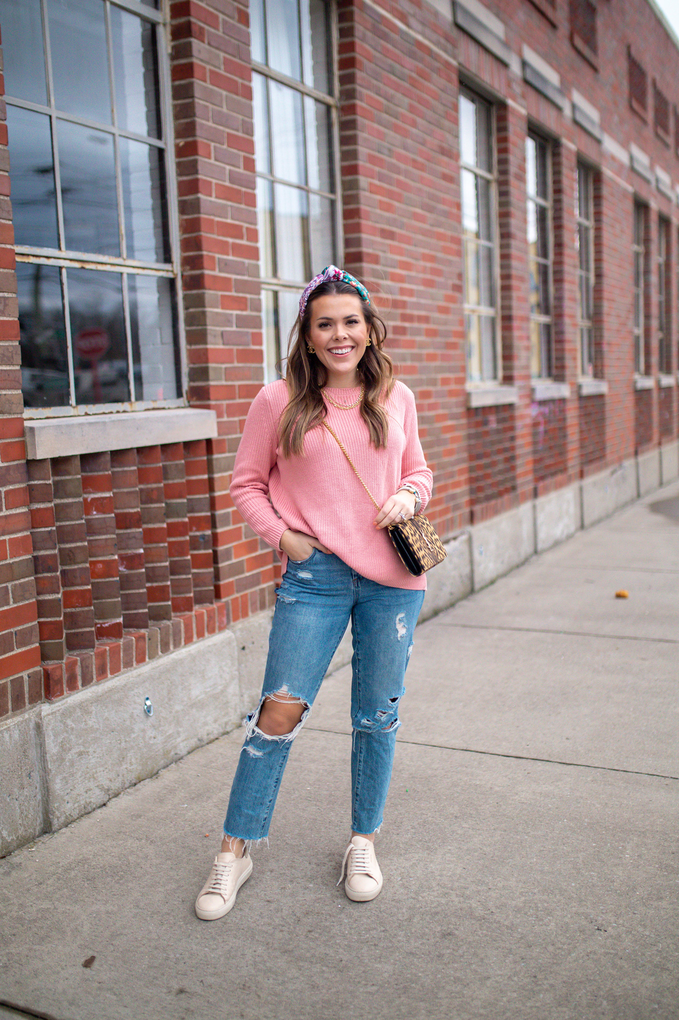 Casual Spring Outfit / Glitter & Gingham 