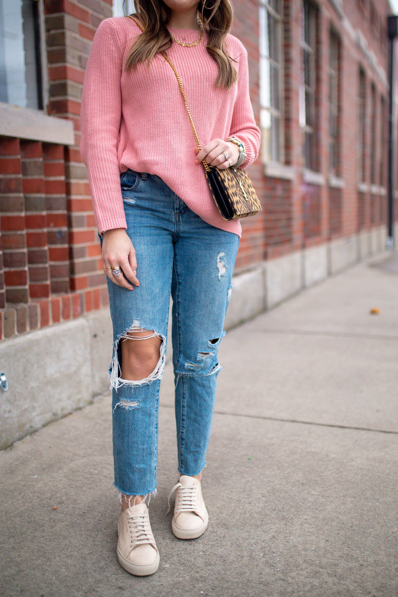 Casual Spring Outfit / Glitter & Gingham 