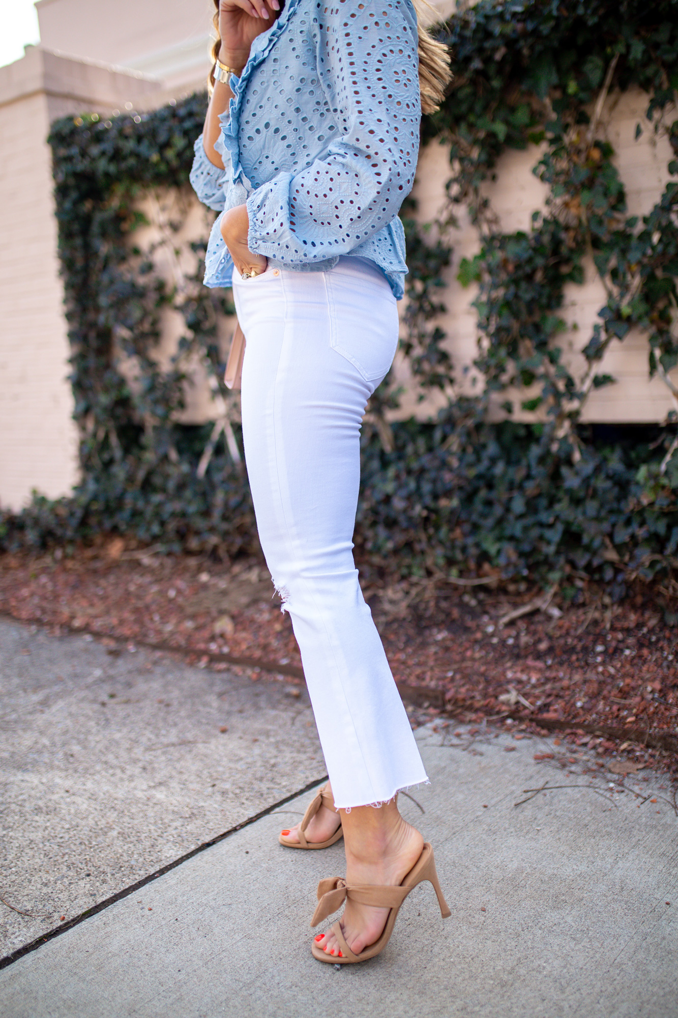 Best White Jeans for Spring / Glitter & Gingham 