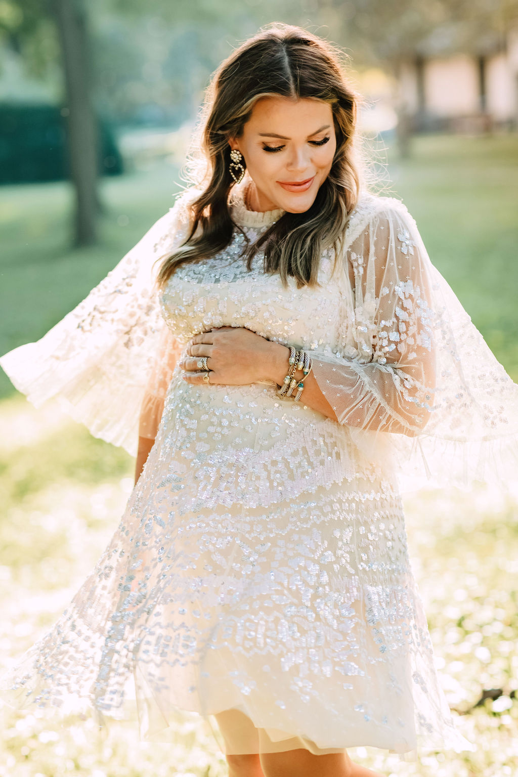 Maternity Photo Shoot Tips / Glitter & Gingham 