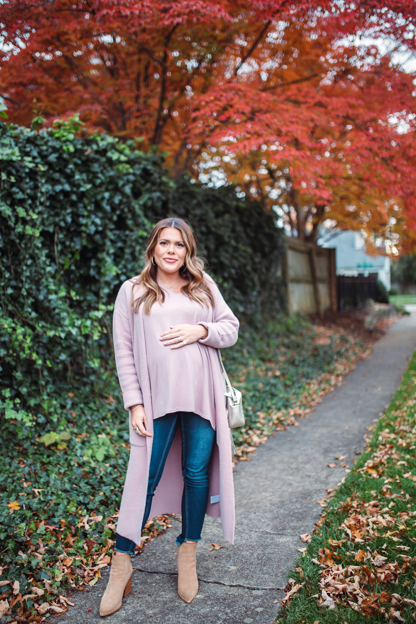 Fall pregnancy style / glitter & gingham 