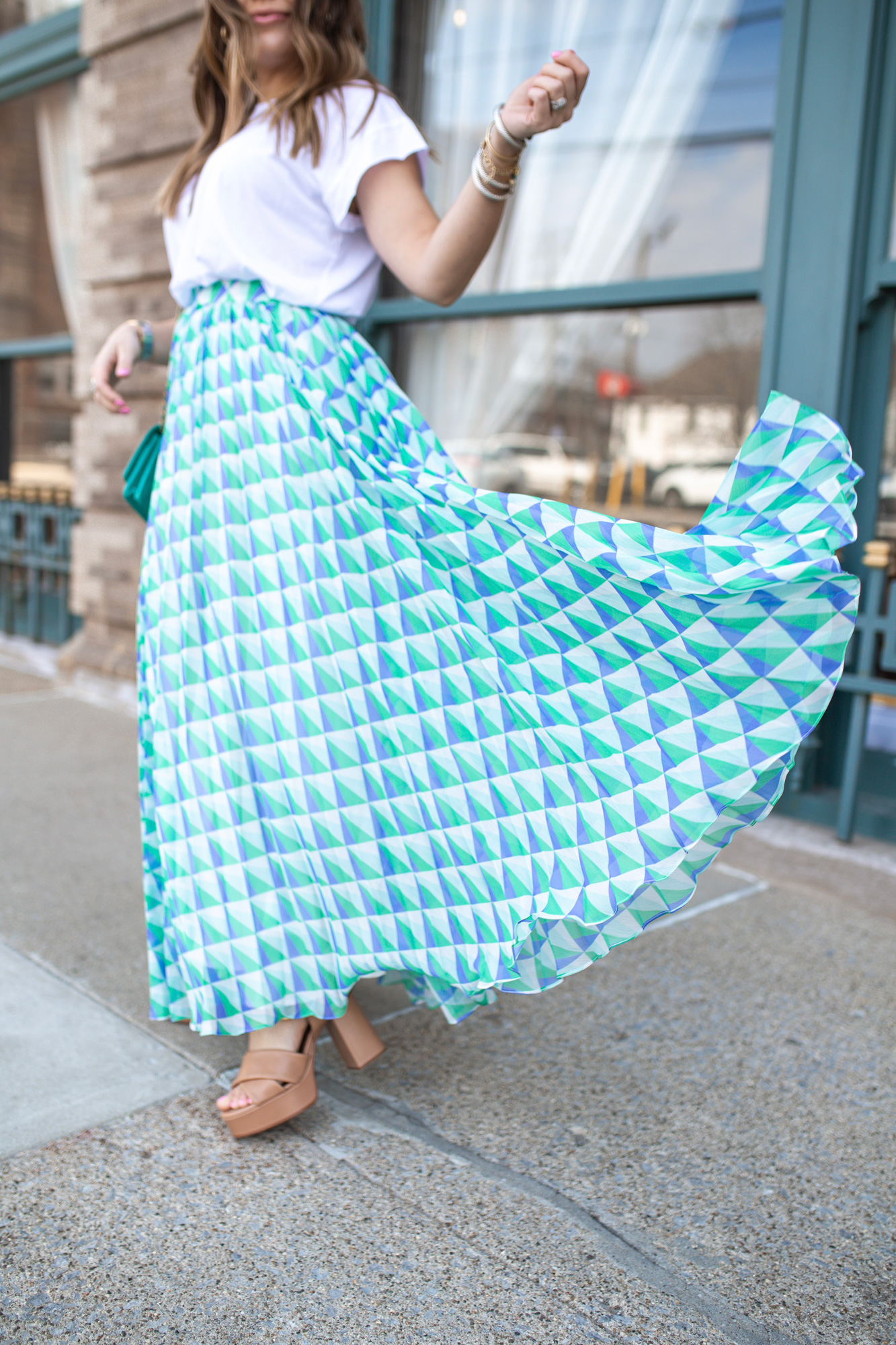Spring Outfit Idea / Glitter & Gingham 
