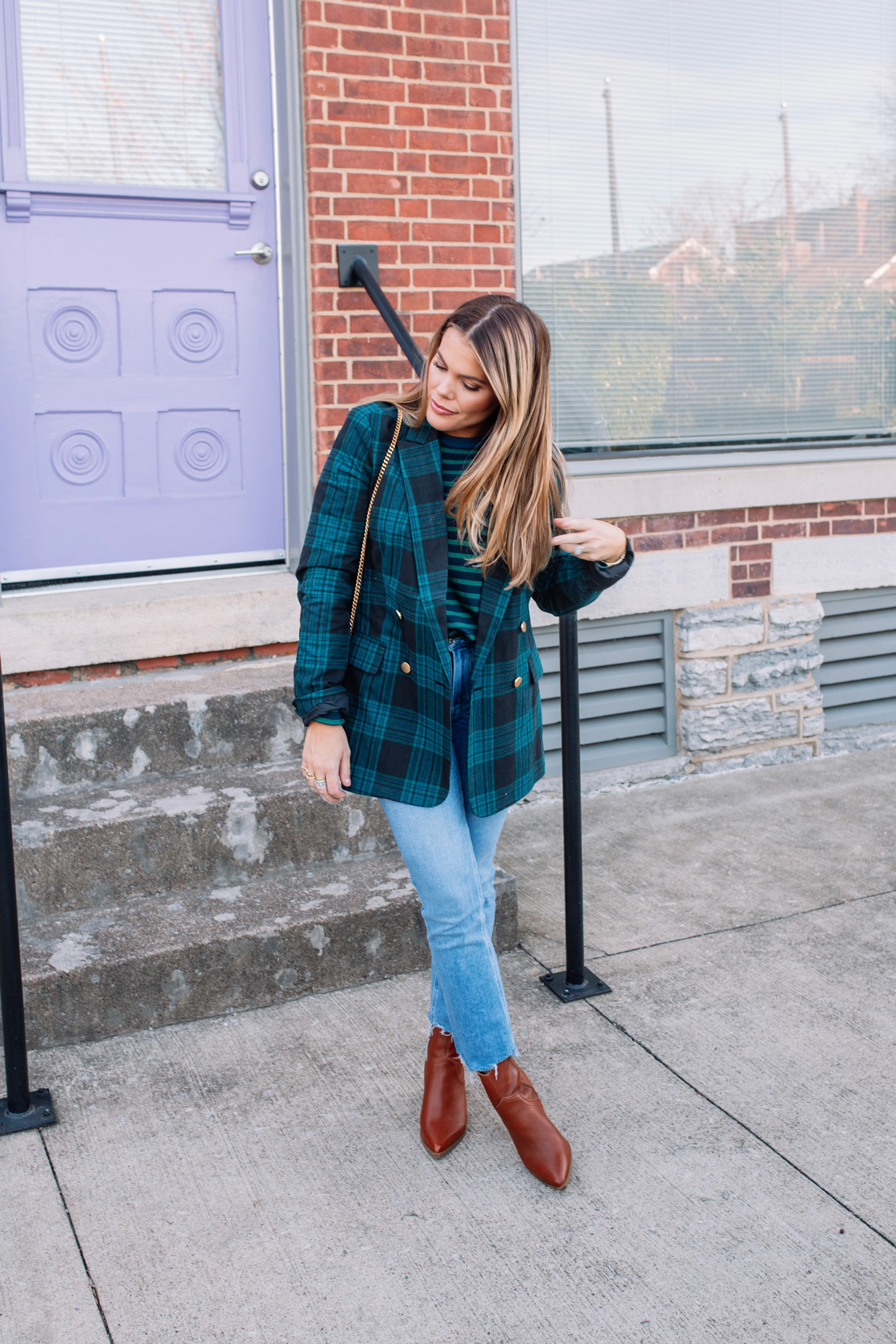 Affordable Holiday Outfit Ideas / Glitter & Gingham 