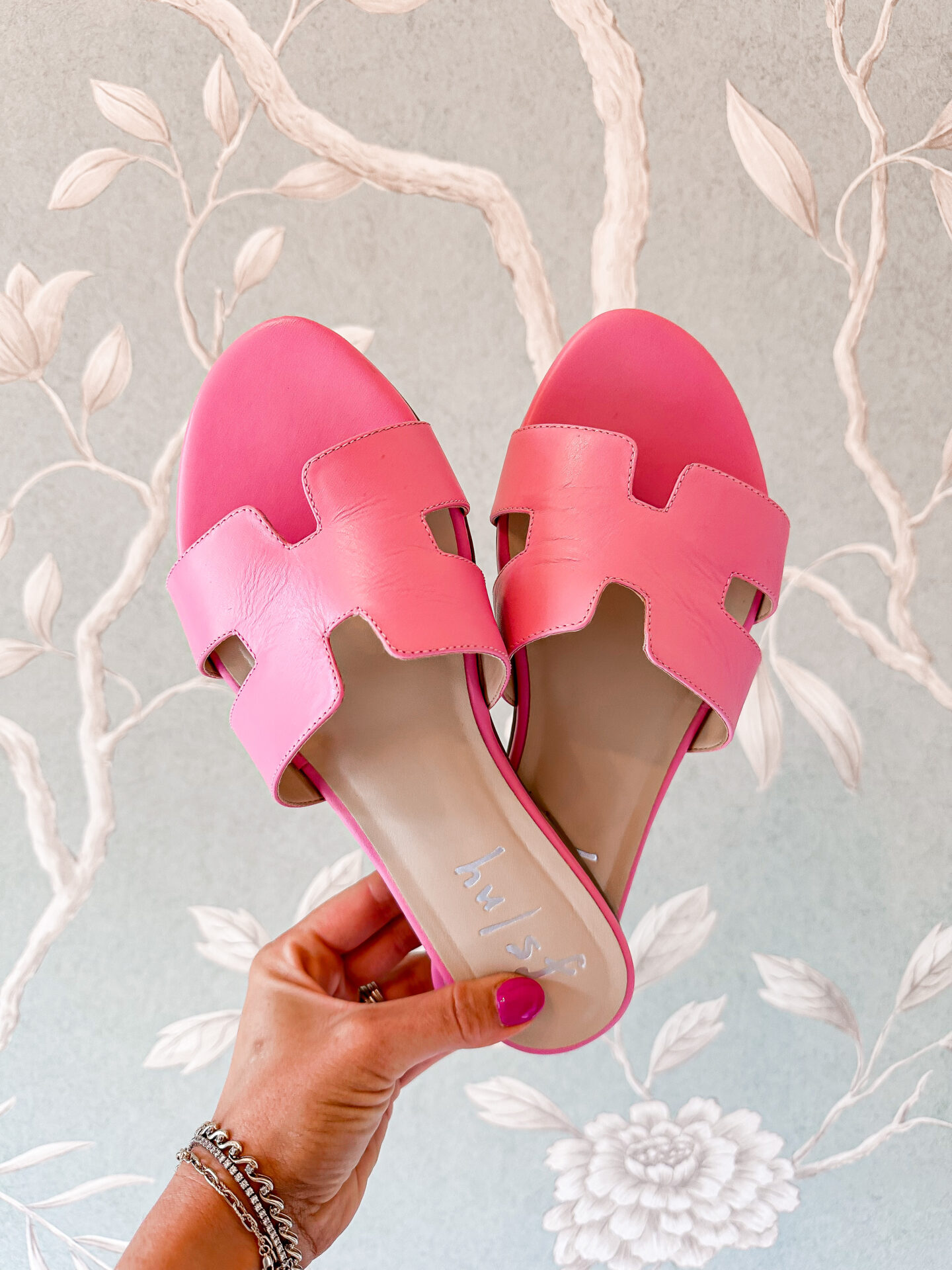 flat sandals for summer // glitter & gingham 